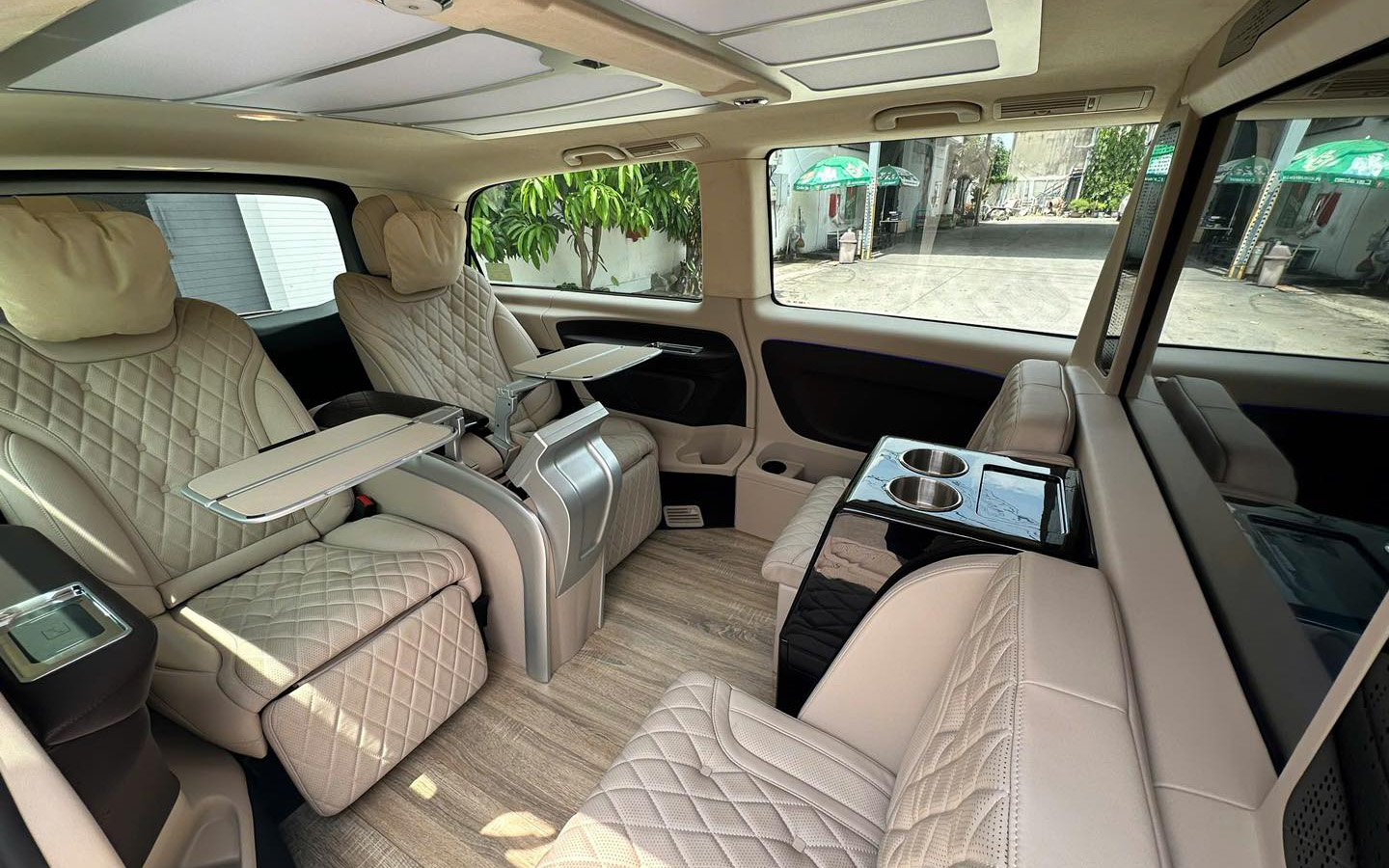 v class maybach mercedes 9