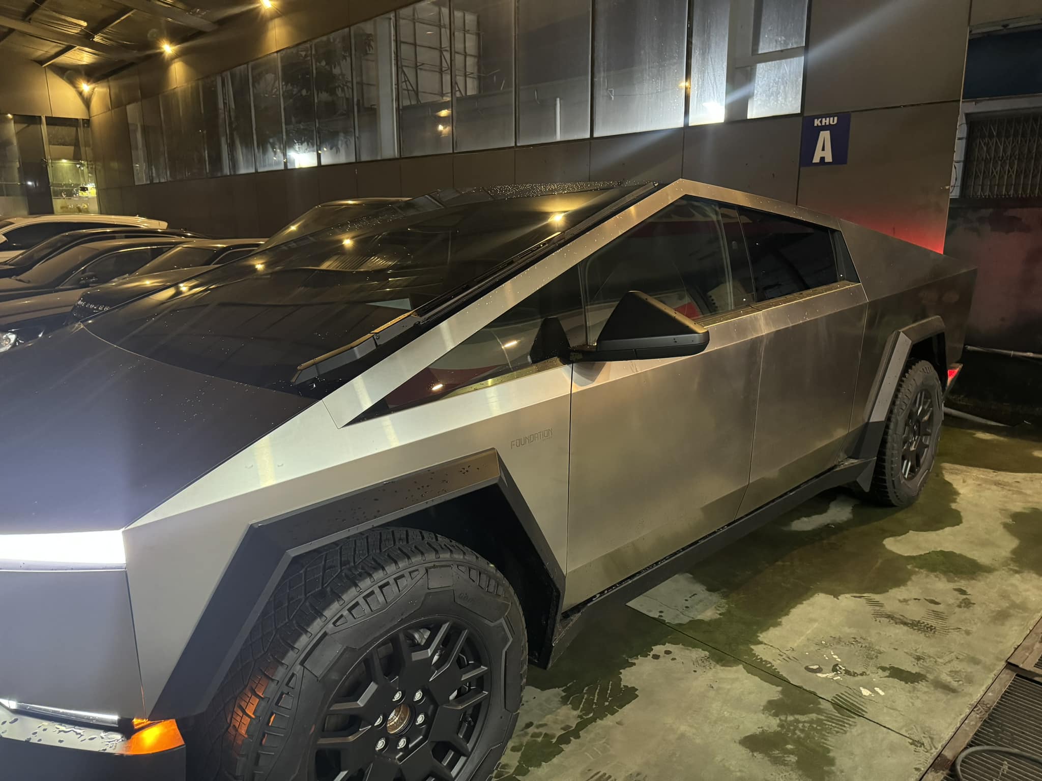 tesla cybertruck 10