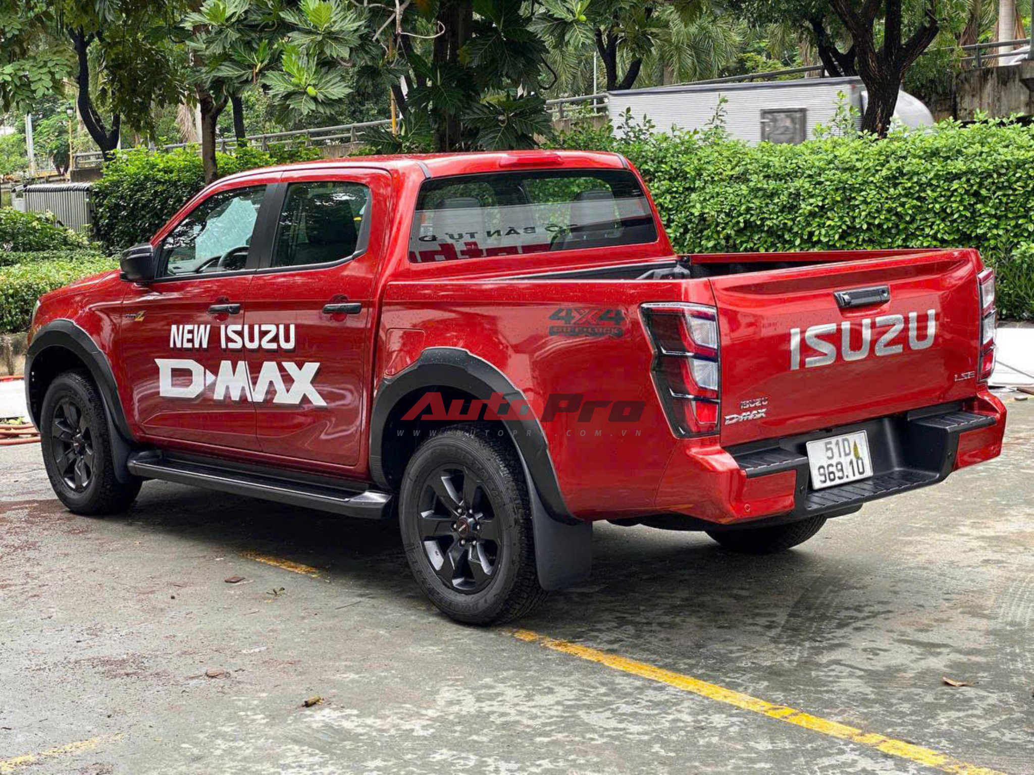 d max 4