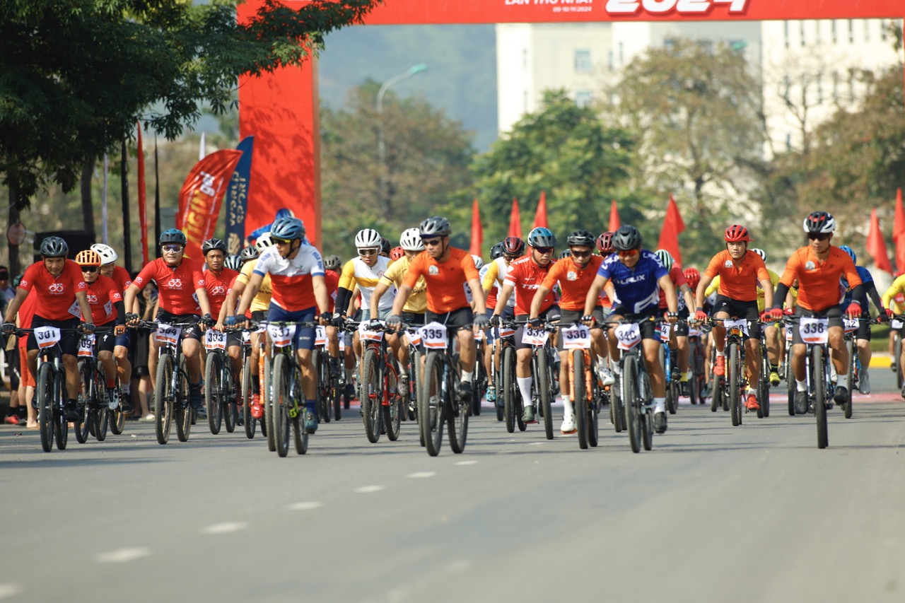 Hơn 300 vận động viên tham gia giải đua xe đạp địa hình tại Hoà Bình: Cung đường thi đấu từng sử dụng tại SEA Games 31