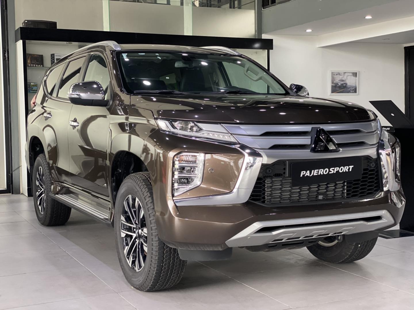 mitsubishi pajero sport