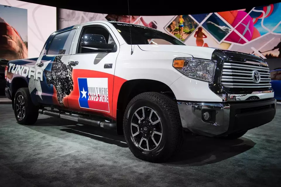 toyota tundra 2