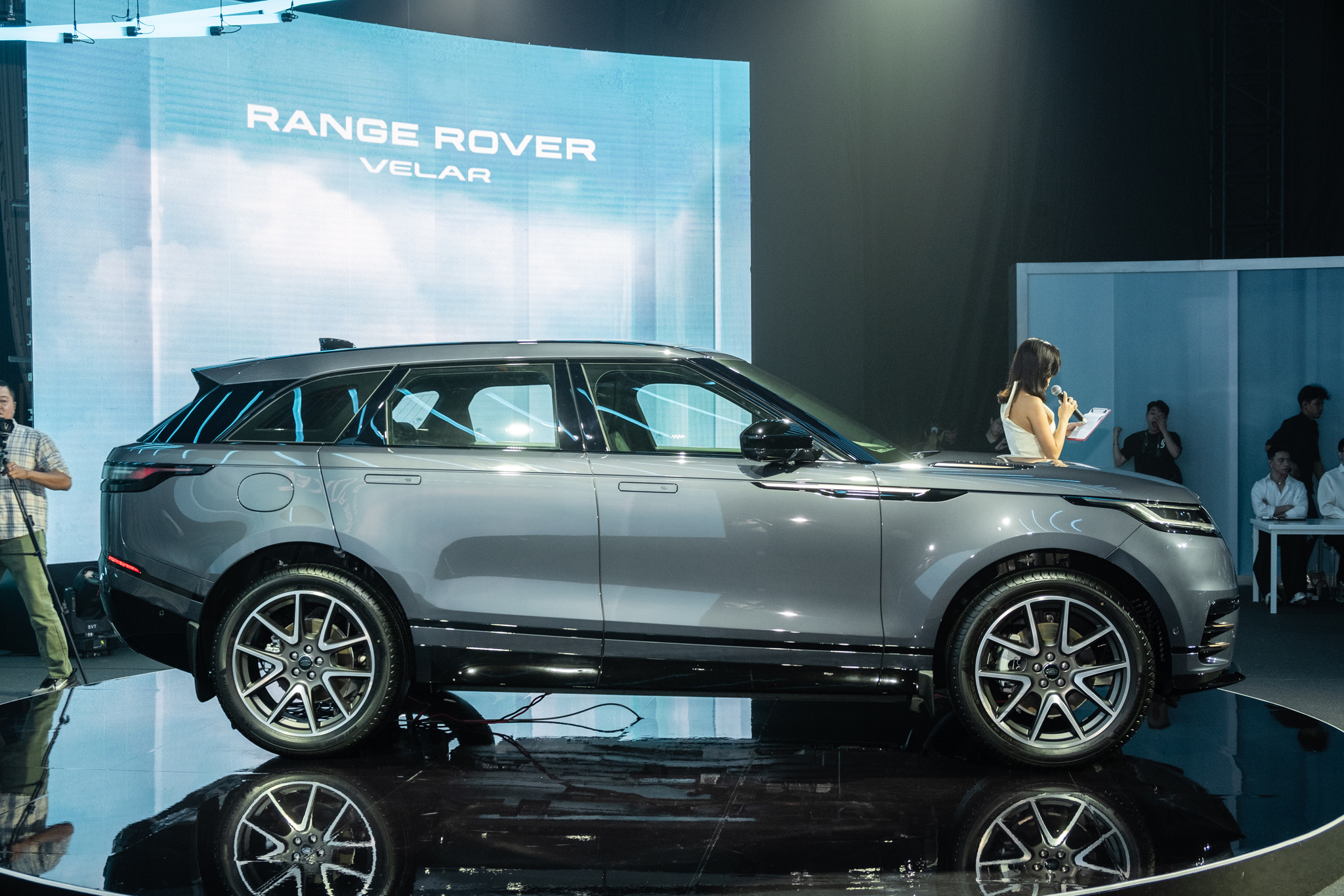 range rover velar 2025 4