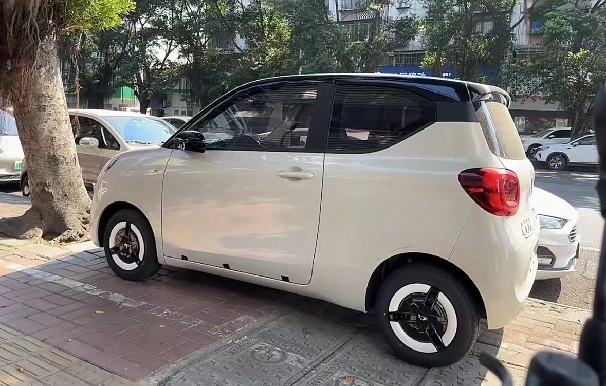 wuling mini ev the he moi 2