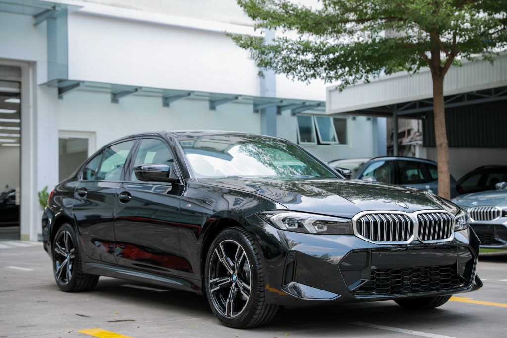 bmw 320i lci m sport 2023