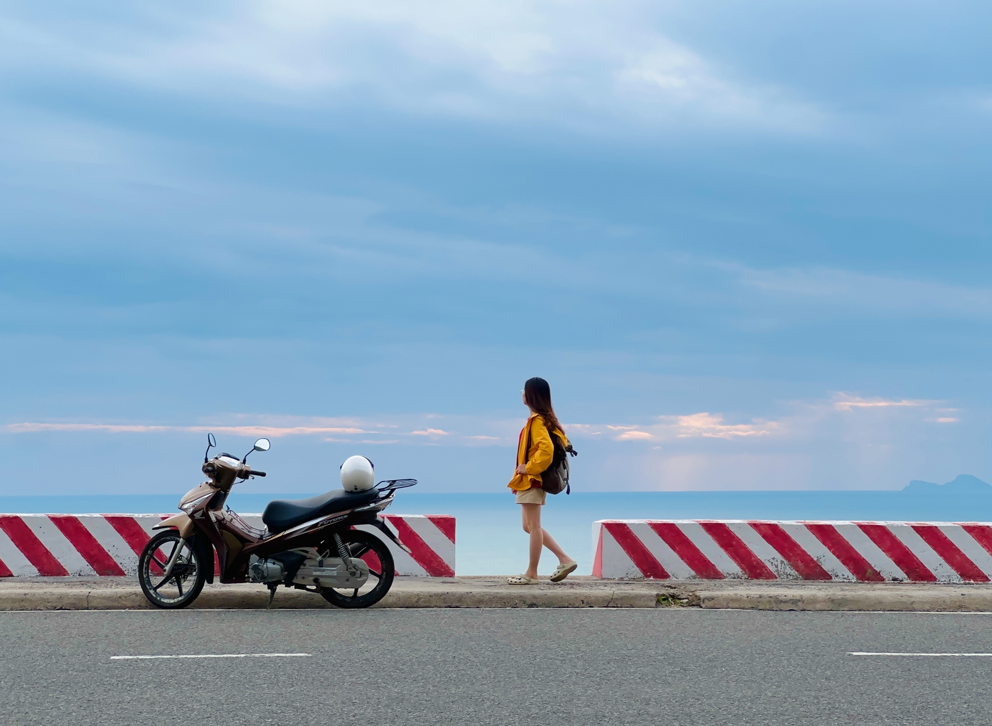 9x lan dau xuyen viet mot minh 2