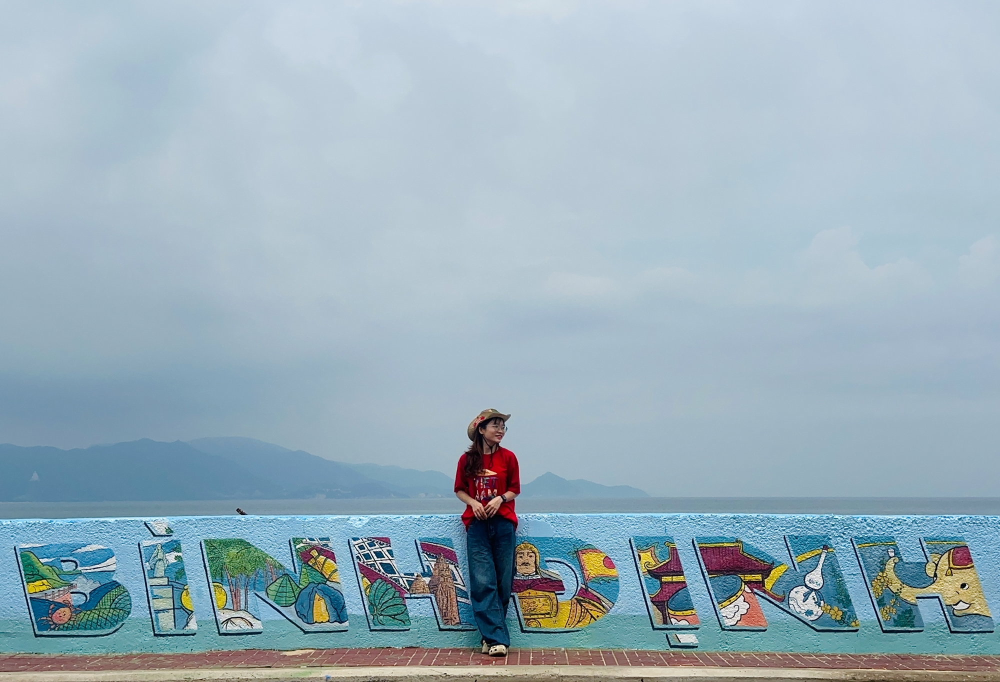 9x lan dau xuyen viet mot minh 50