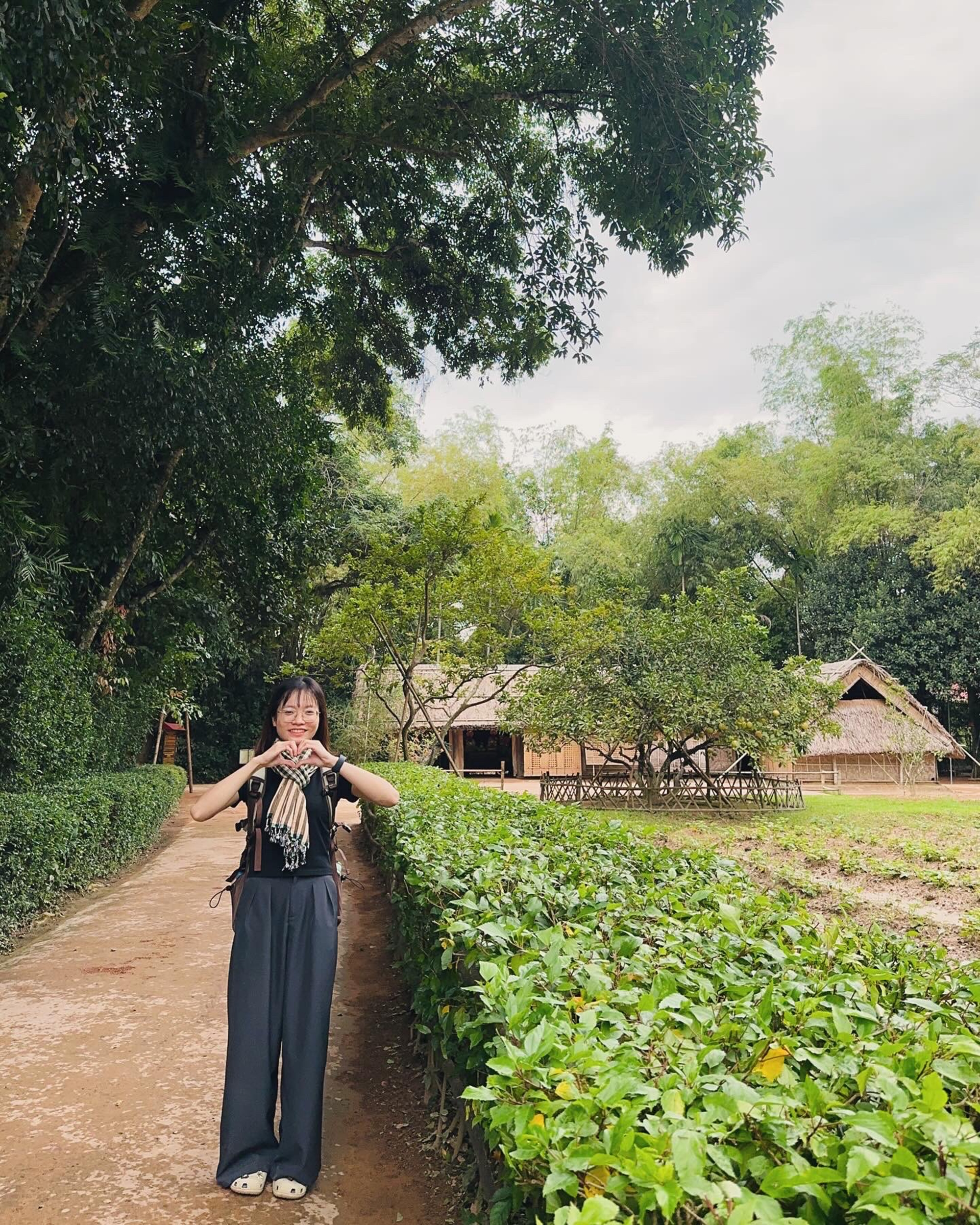 9x lan dau xuyen viet mot minh 71