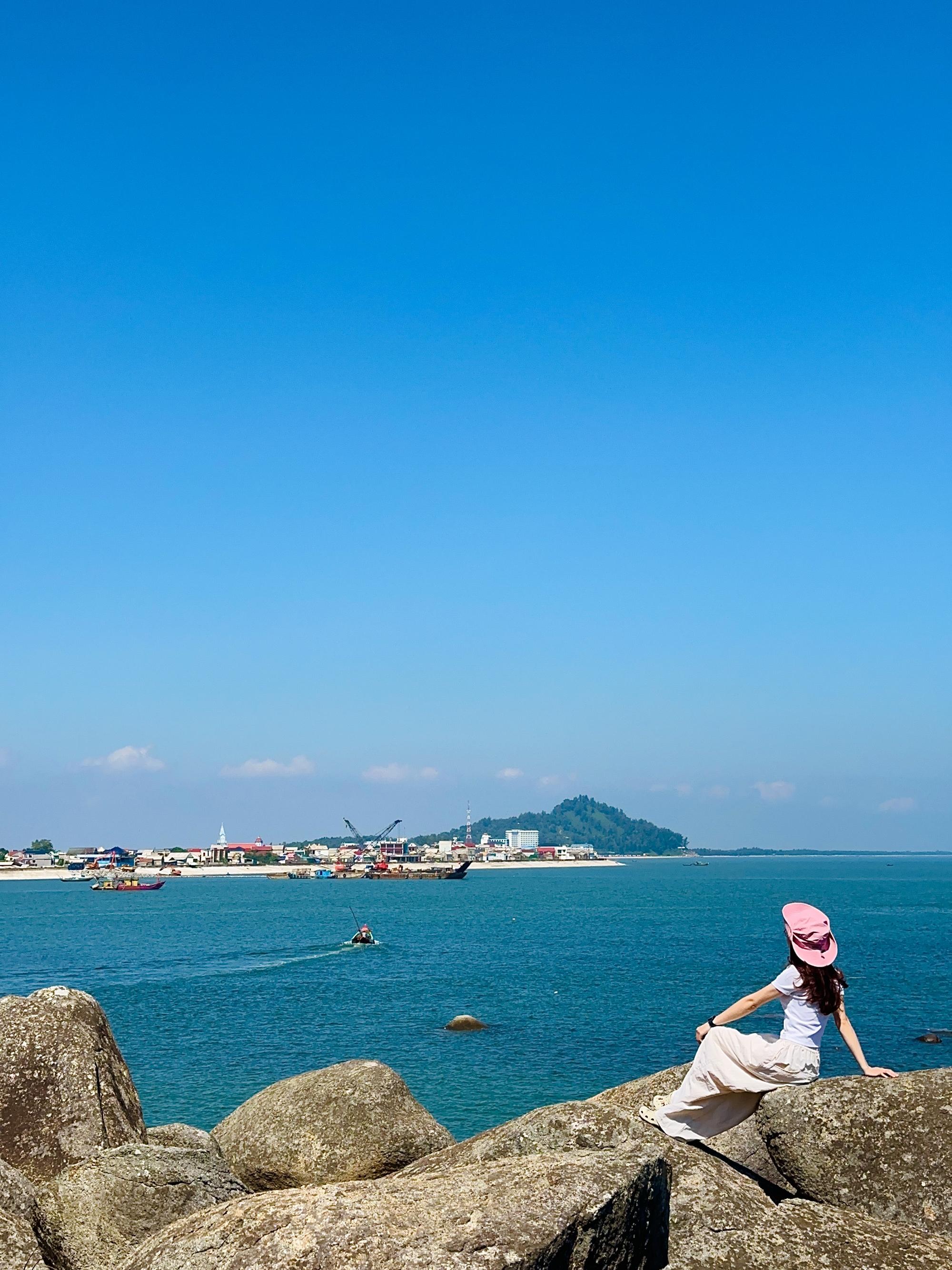 9x lan dau xuyen viet mot minh 9