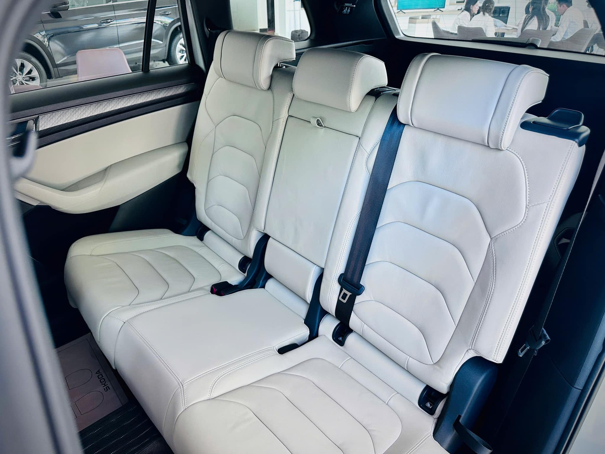 4706686401221320364985183038449290541102673345n