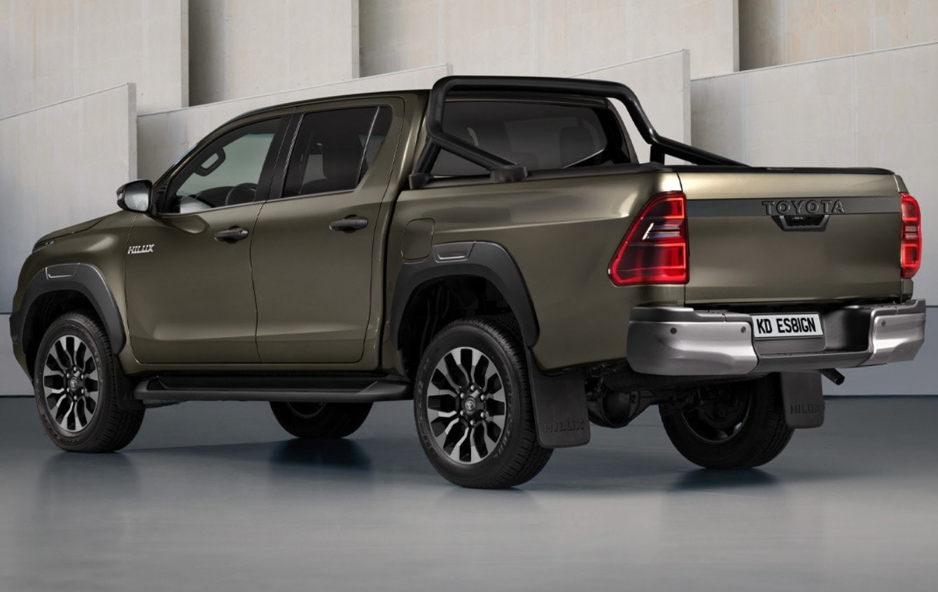 2026 toyota hilux springs refreshed from behind the cgi curtain based on recent spy photos7