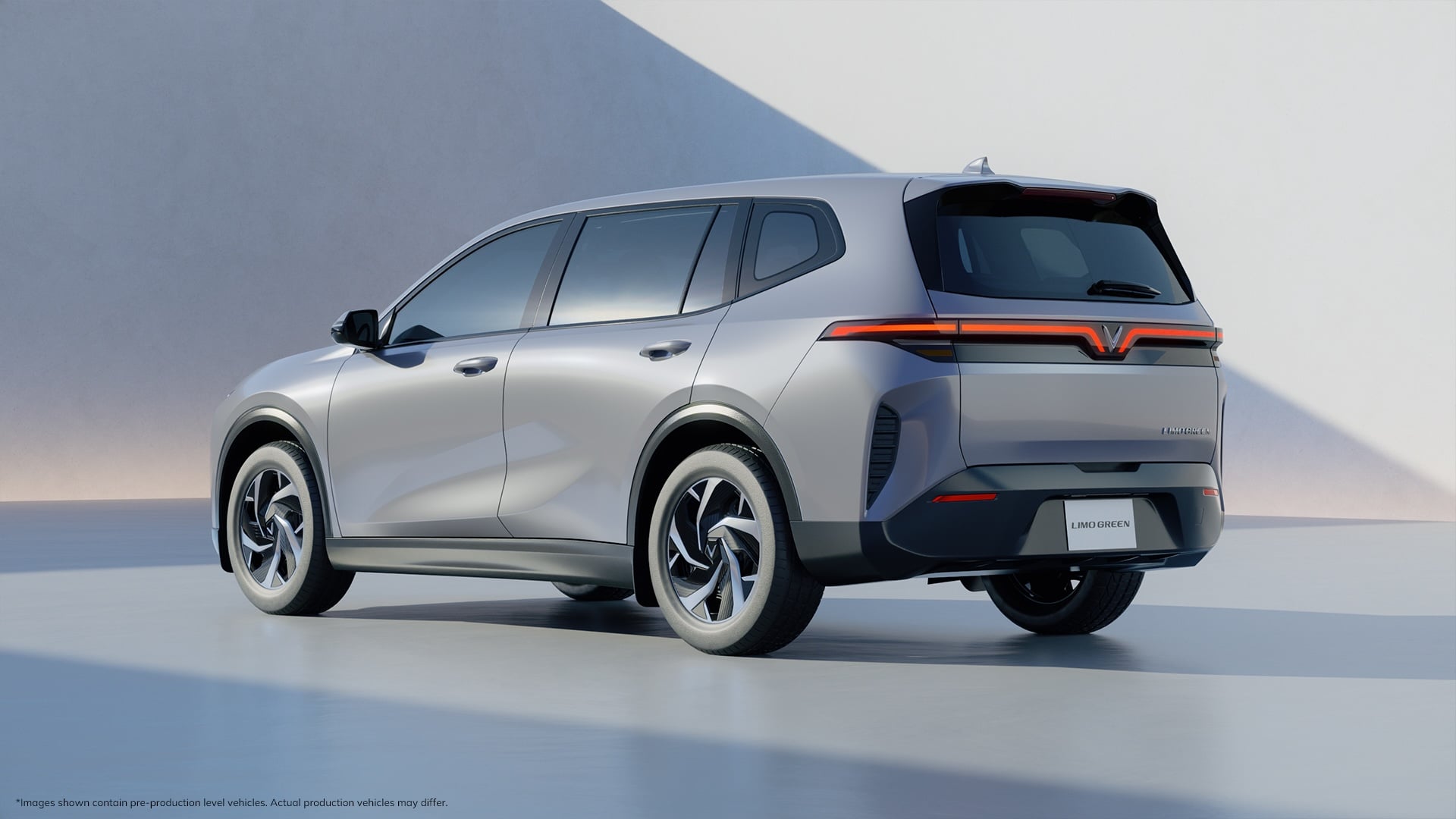 vinfast limo green 2