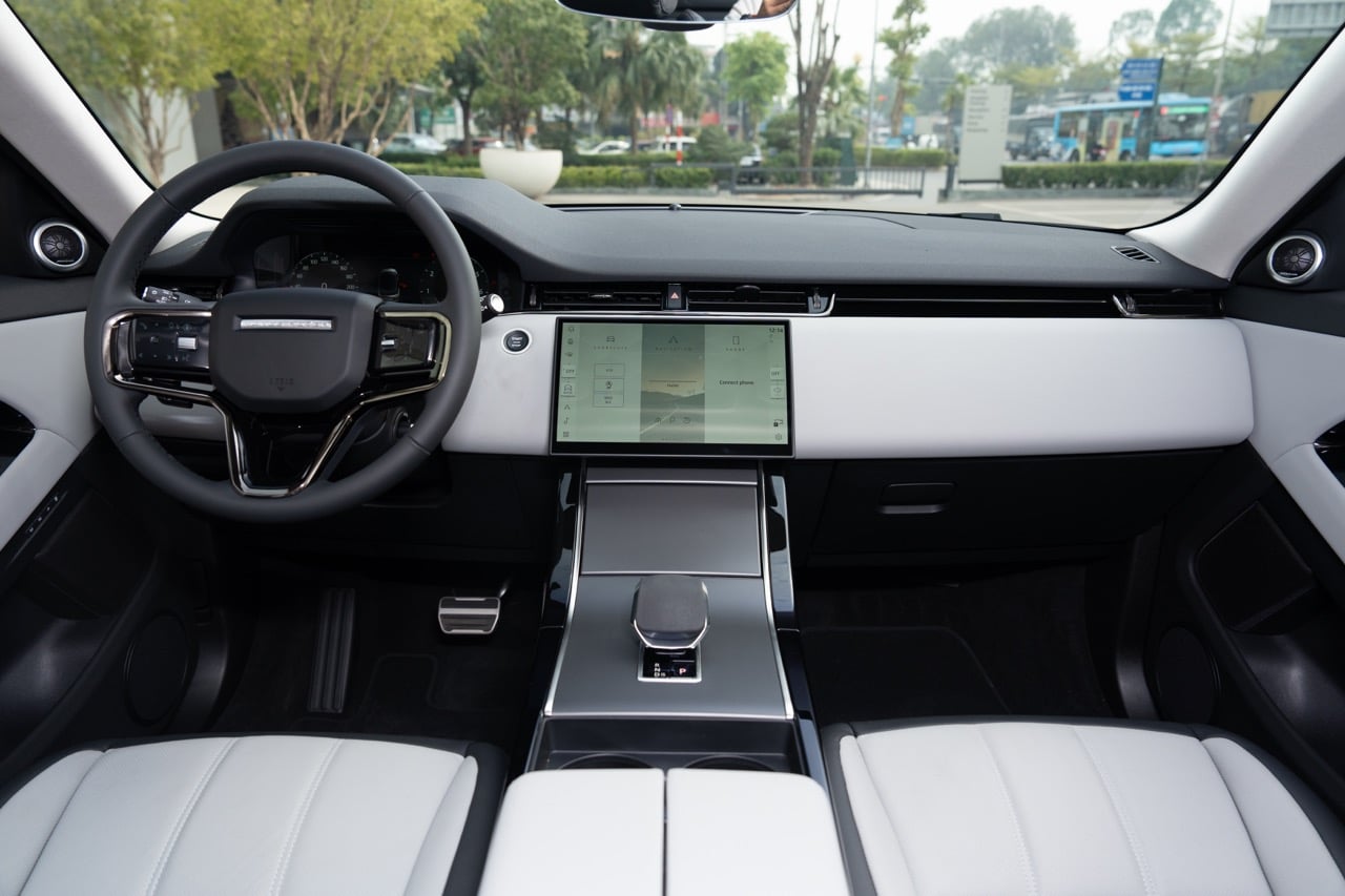 range rover evoque 2