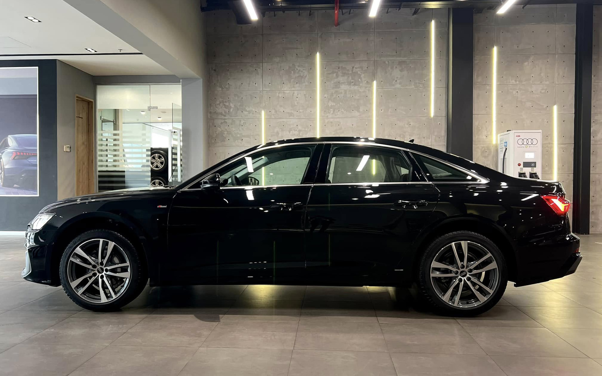 audi a6 2025 viet nam 21