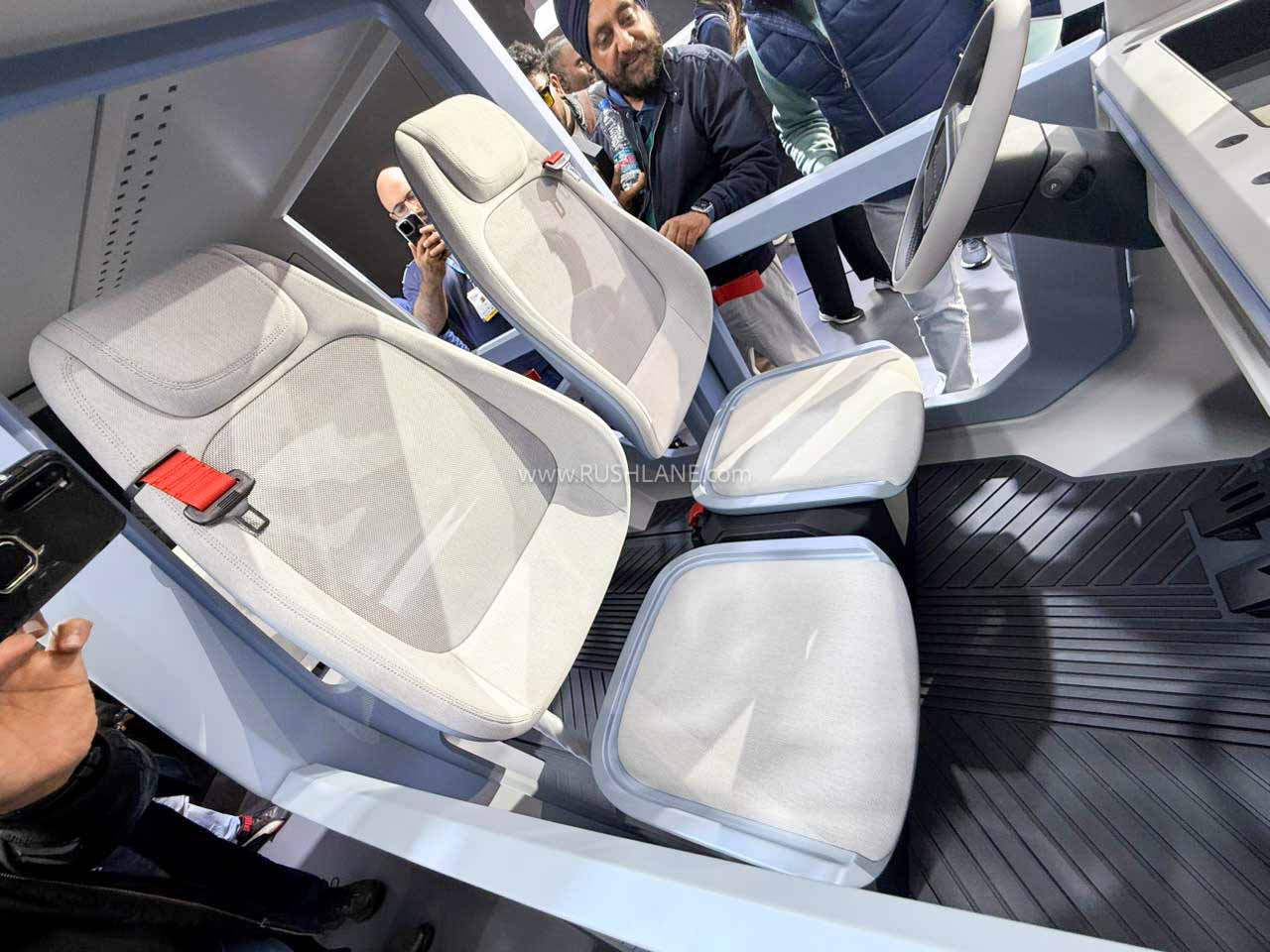 hyundai e3w and e4w micro mobility concepts revealed 19