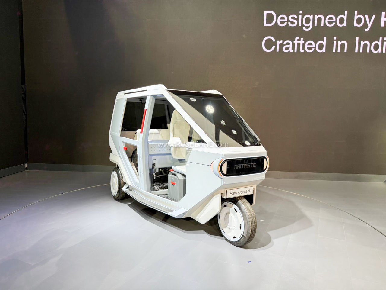 hyundai e3w and e4w micro mobility concepts revealed 30
