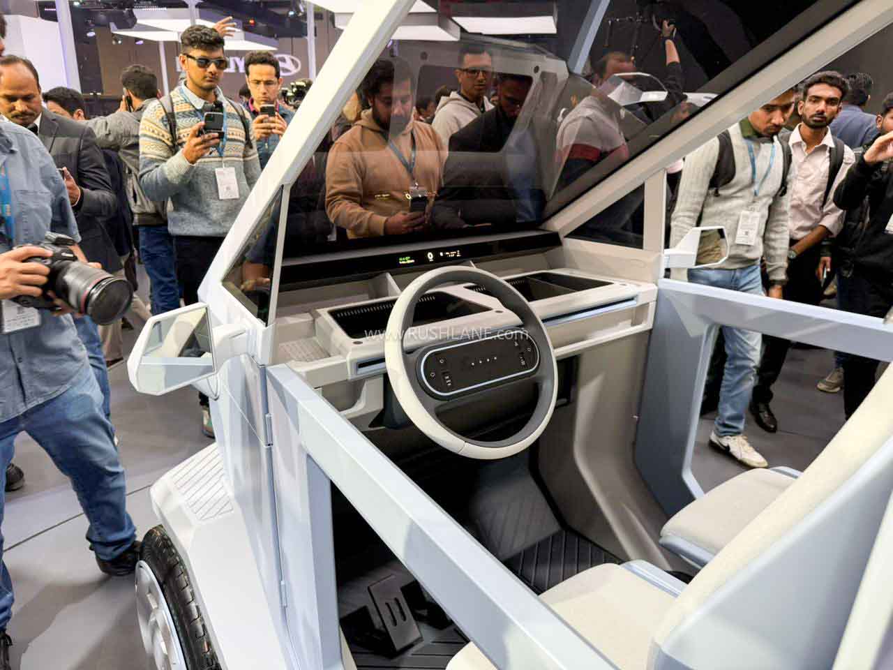 hyundai e3w and e4w micro mobility concepts revealed 9