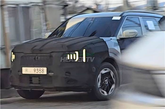 kiaseltosspyshotsfrontquarter