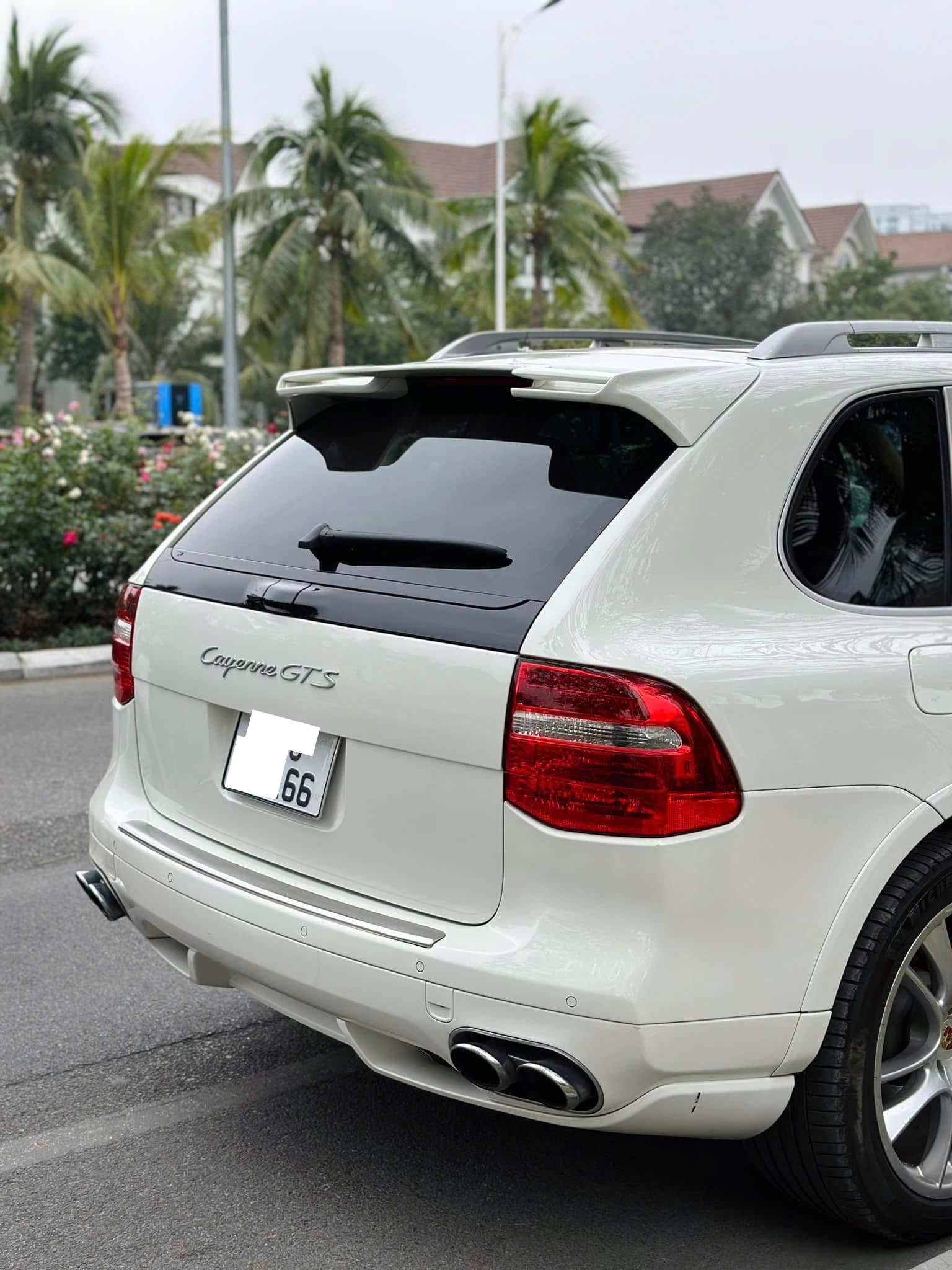 chu xe porsche cayenne gts 2008 14edit