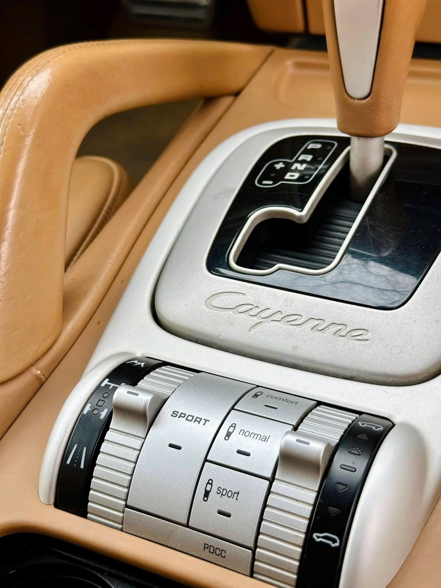 chu xe porsche cayenne gts 2008 15