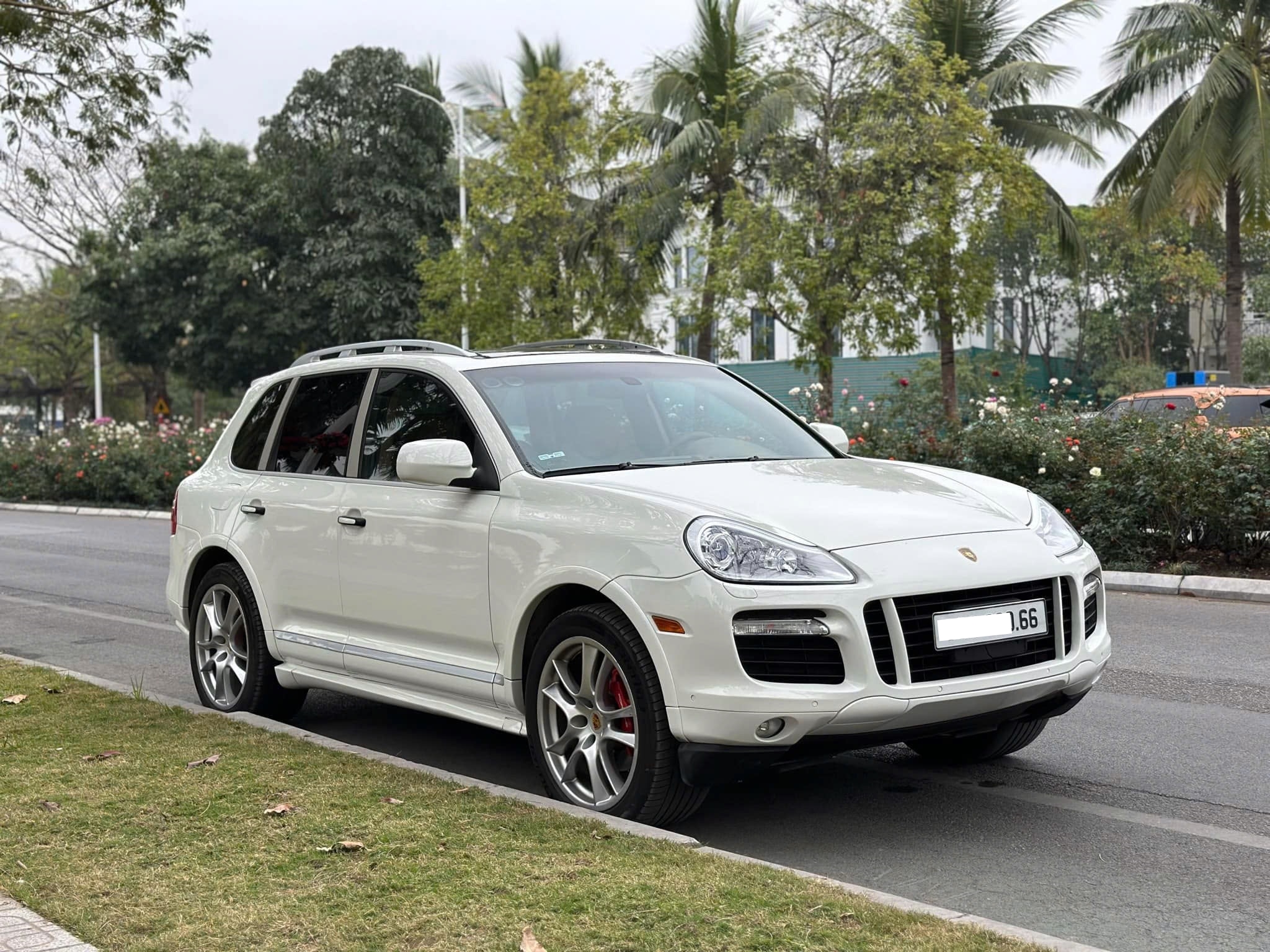 chu xe porsche cayenne gts 2008 6edit