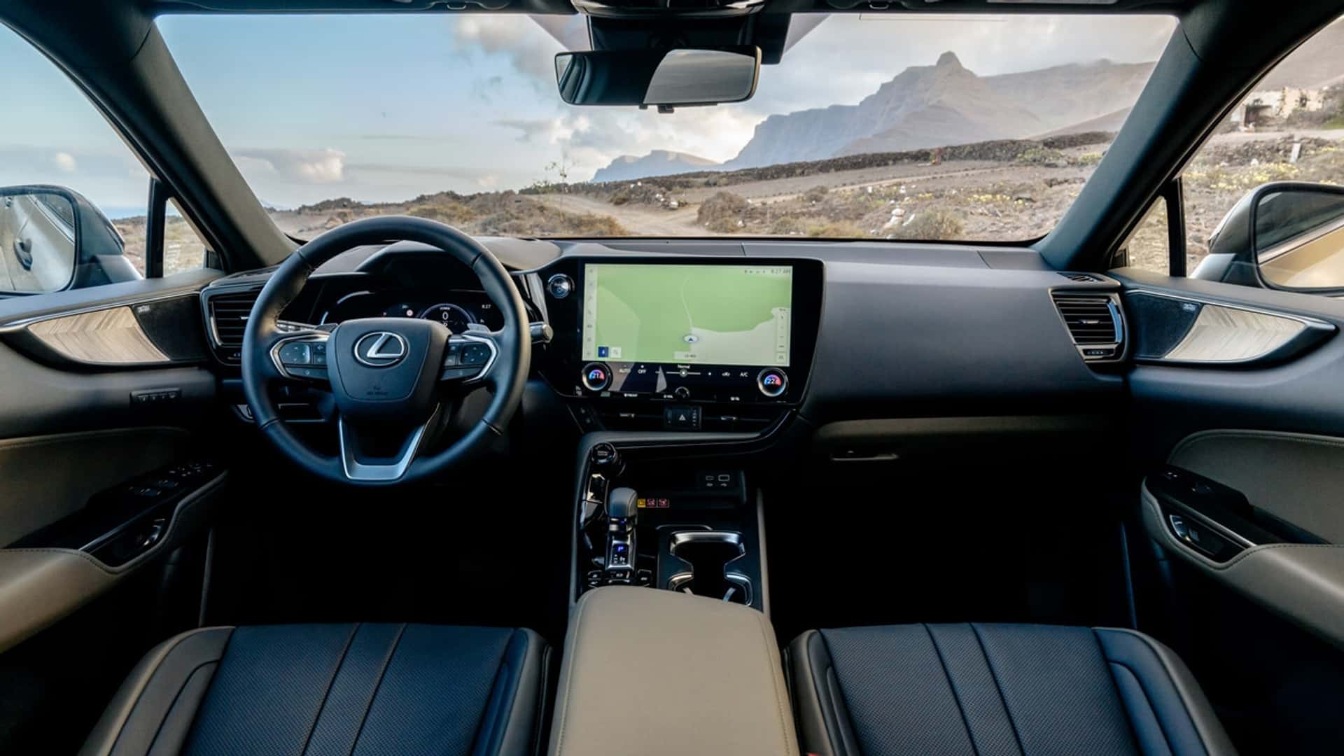 lexus nx overtrail 2025 5