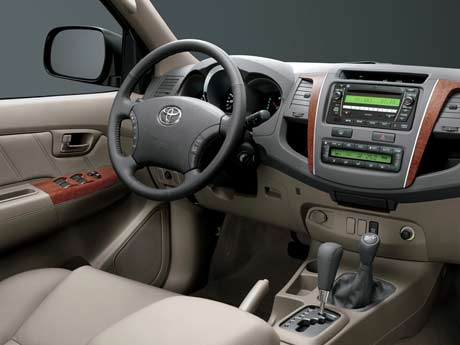 fortuner 2009 3dvxyu