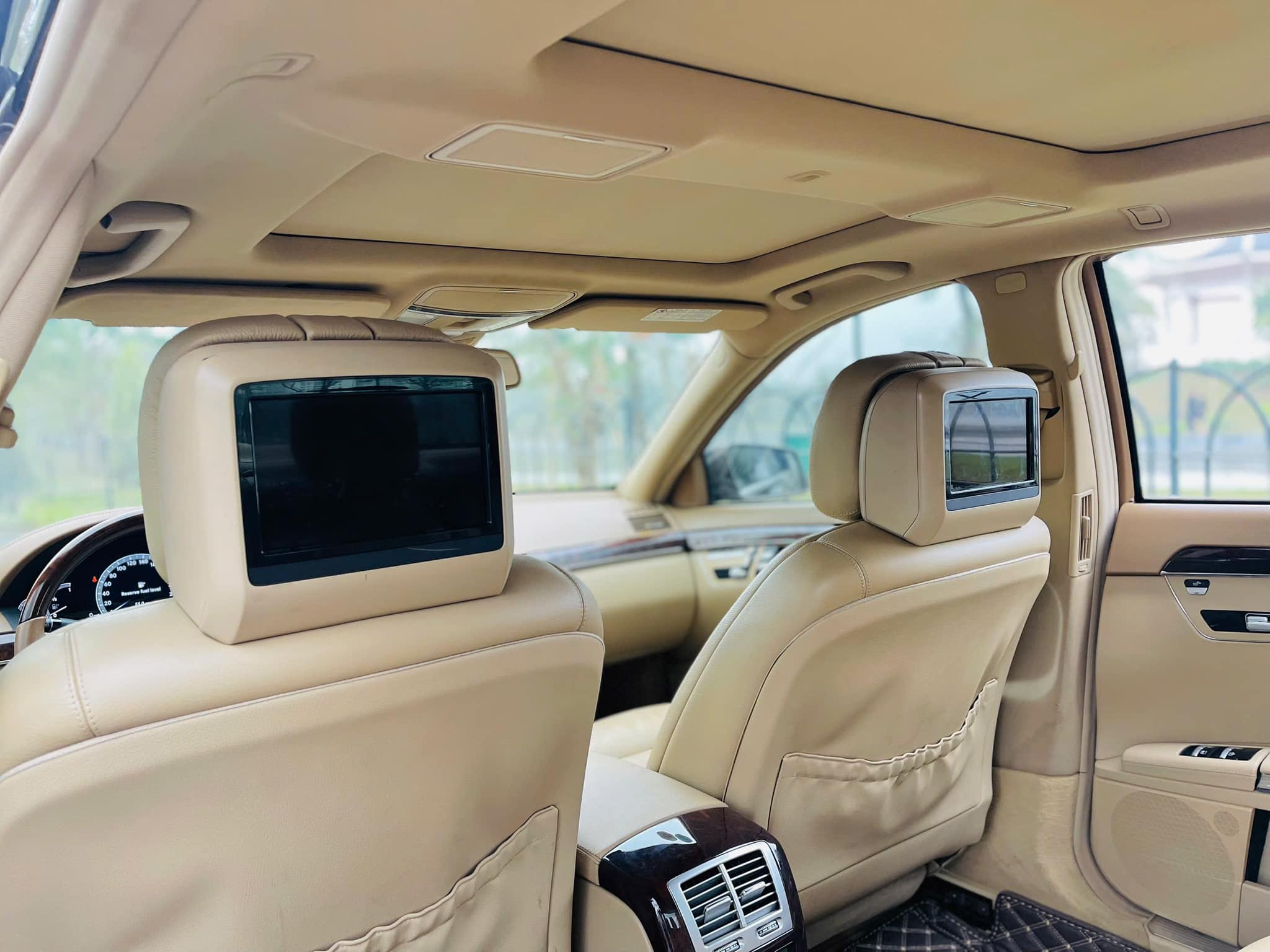 48057958686536779213989072476326372453046016n