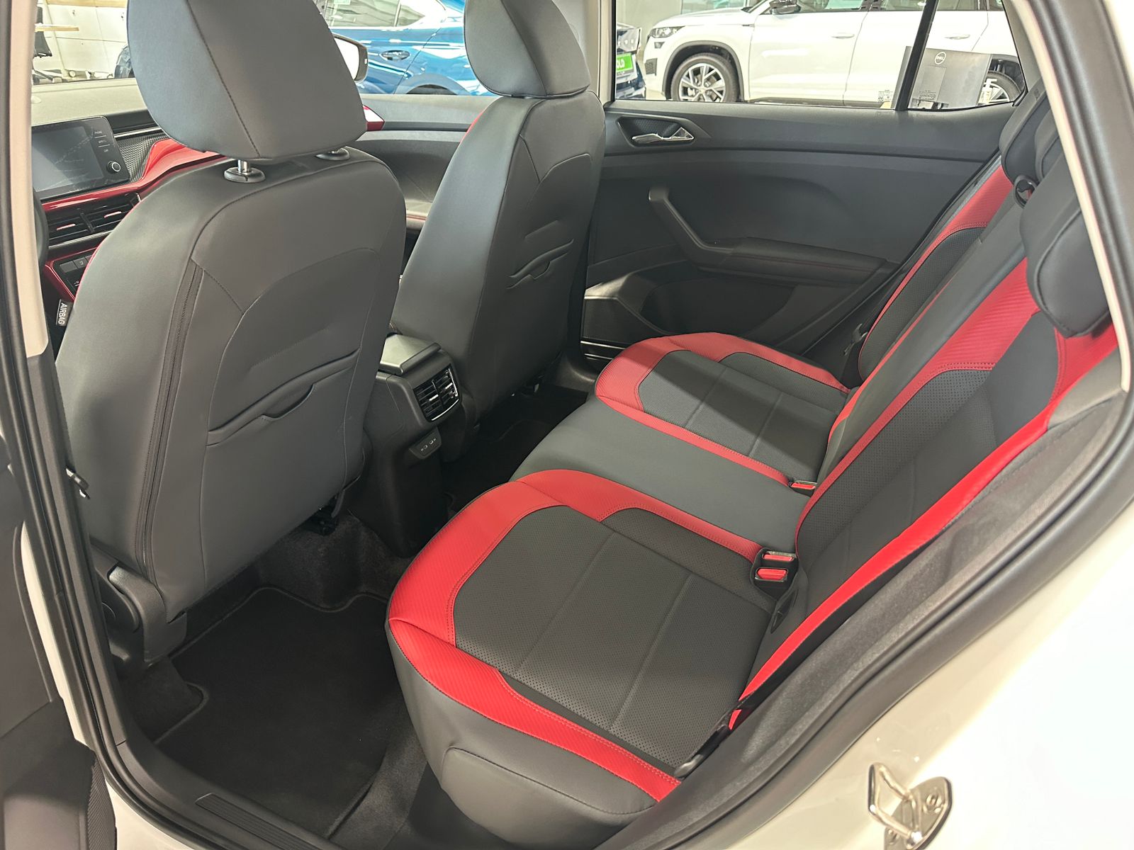 43195986511924229653517598317825736539050468n