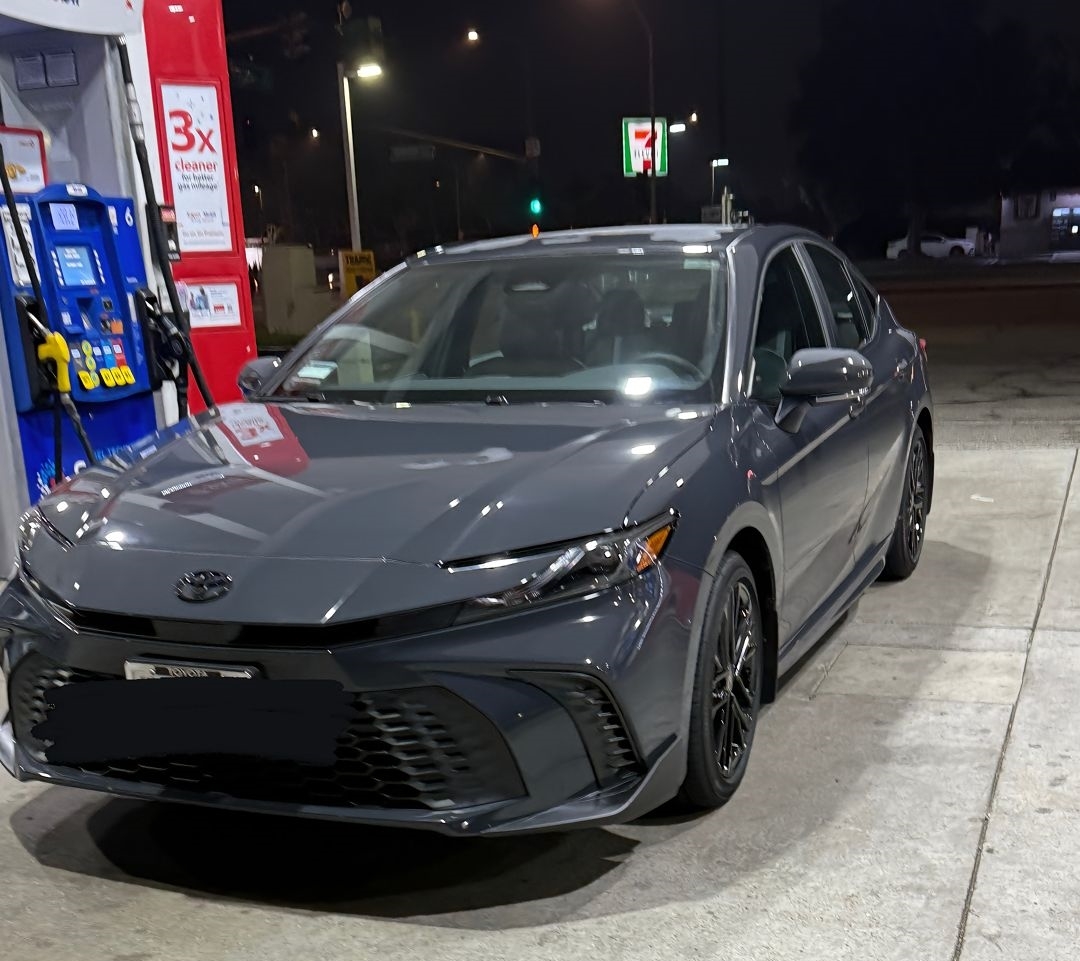 khoc trong xe tesla 4