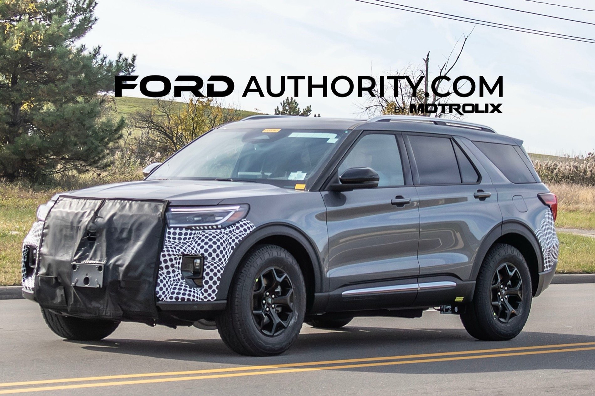2025 ford explorer tremor prototype spy shots october 2024 exterior 004 side front three quarters1