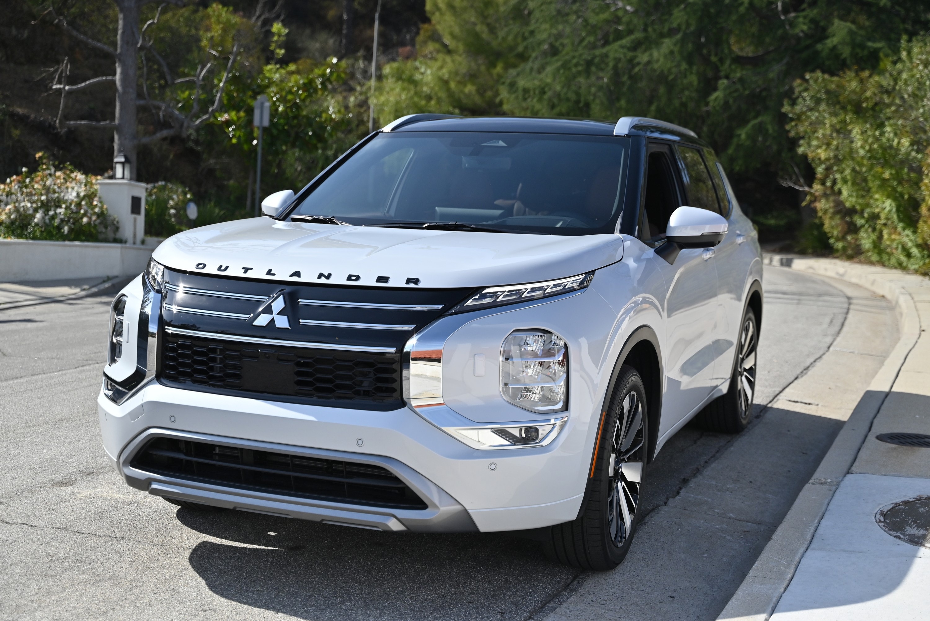 mitsubishi outlander danh gia 2