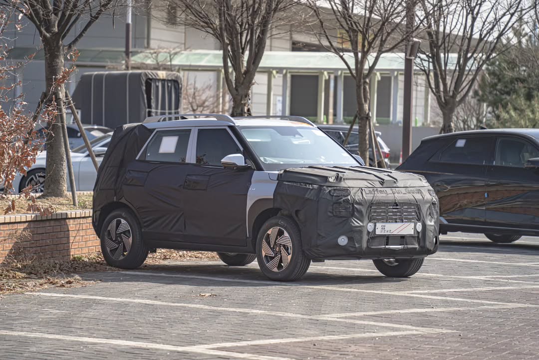 hyundai venue the he moi 1