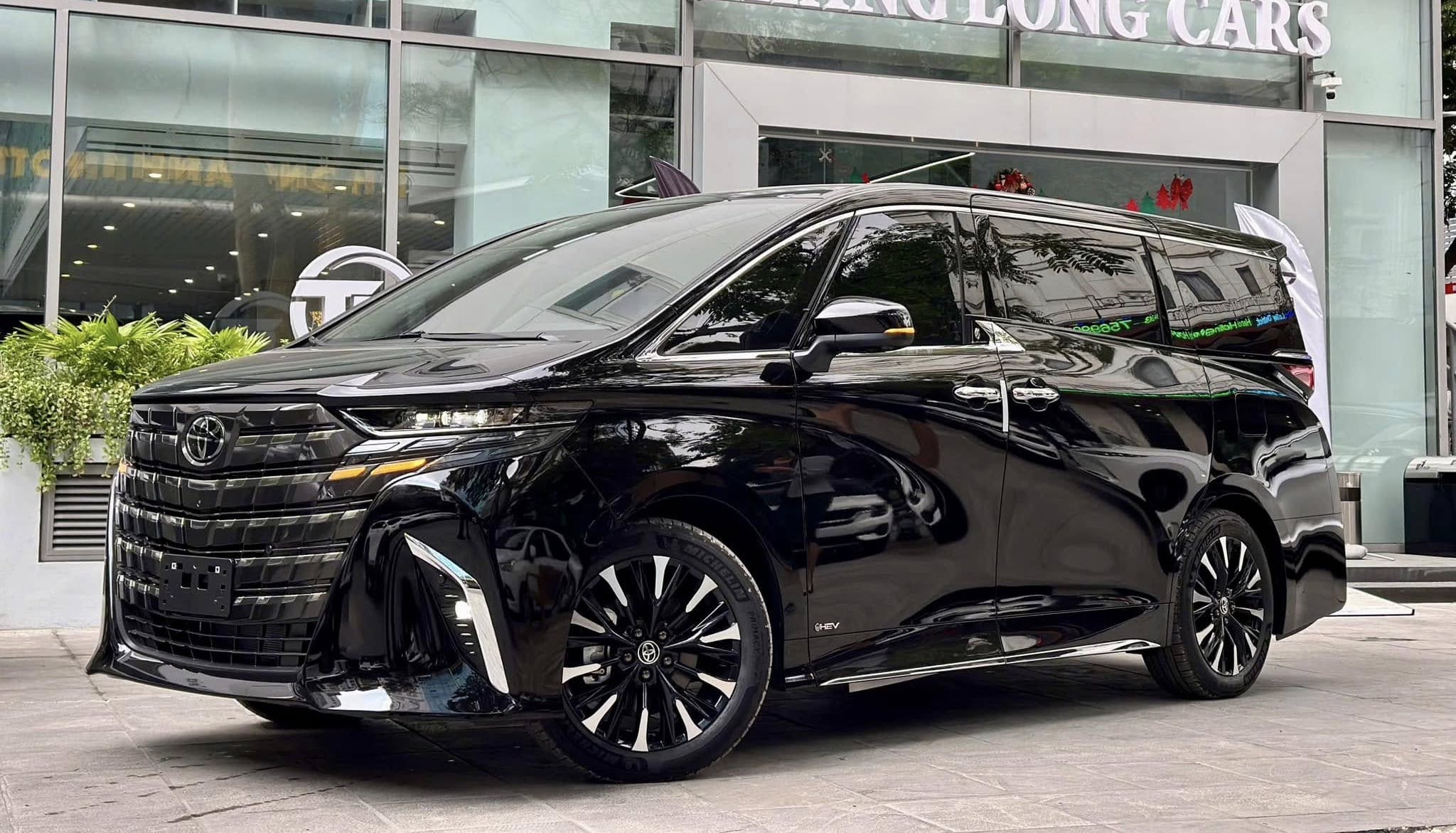 toyota alphard 1 toyota alphard 1