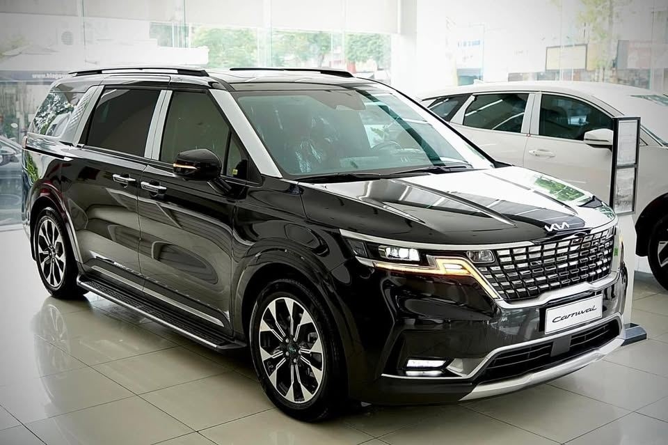 kia carnival 35 signature xang 2