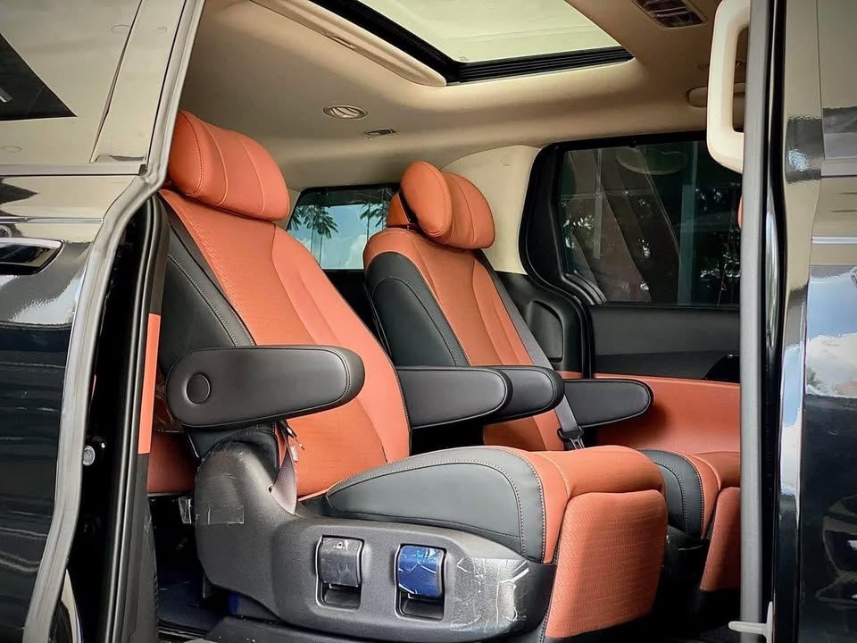 kia carnival 35 signature xang 8