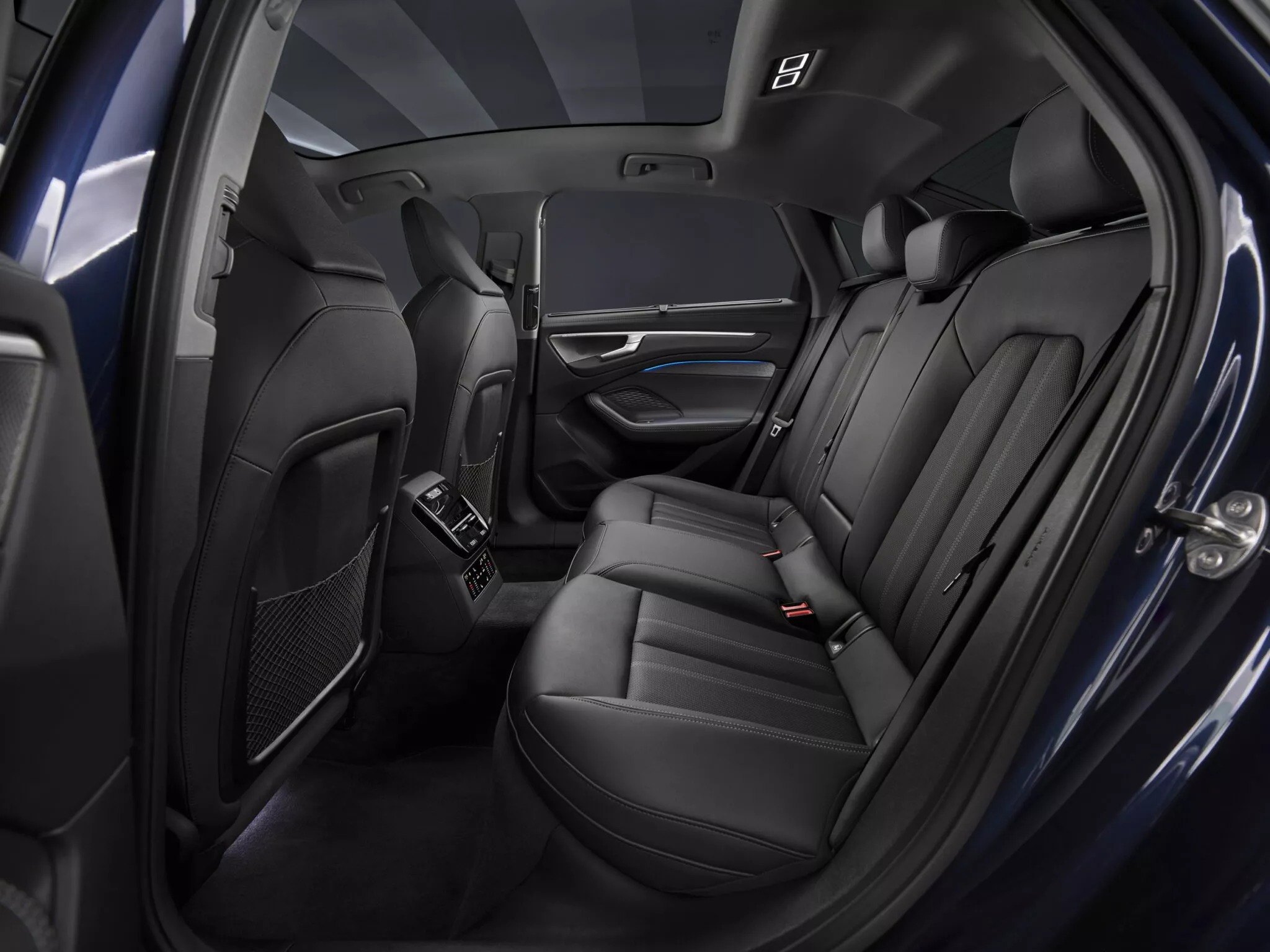 2025 audi a6 sedan 30 2048x1536
