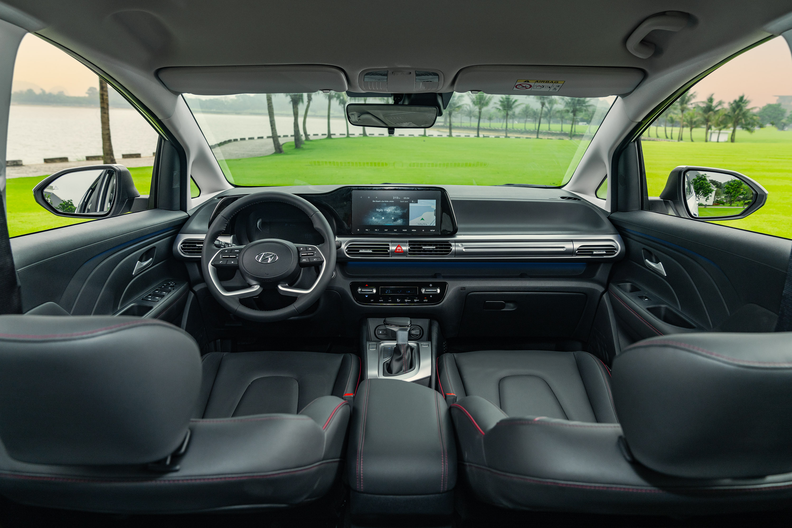 hyundai stargazer x 18 17133172975001186795657