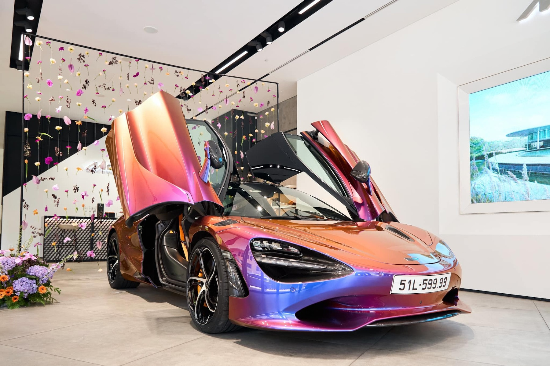 mclaren 750s dau tien ra bien so 3 23861
