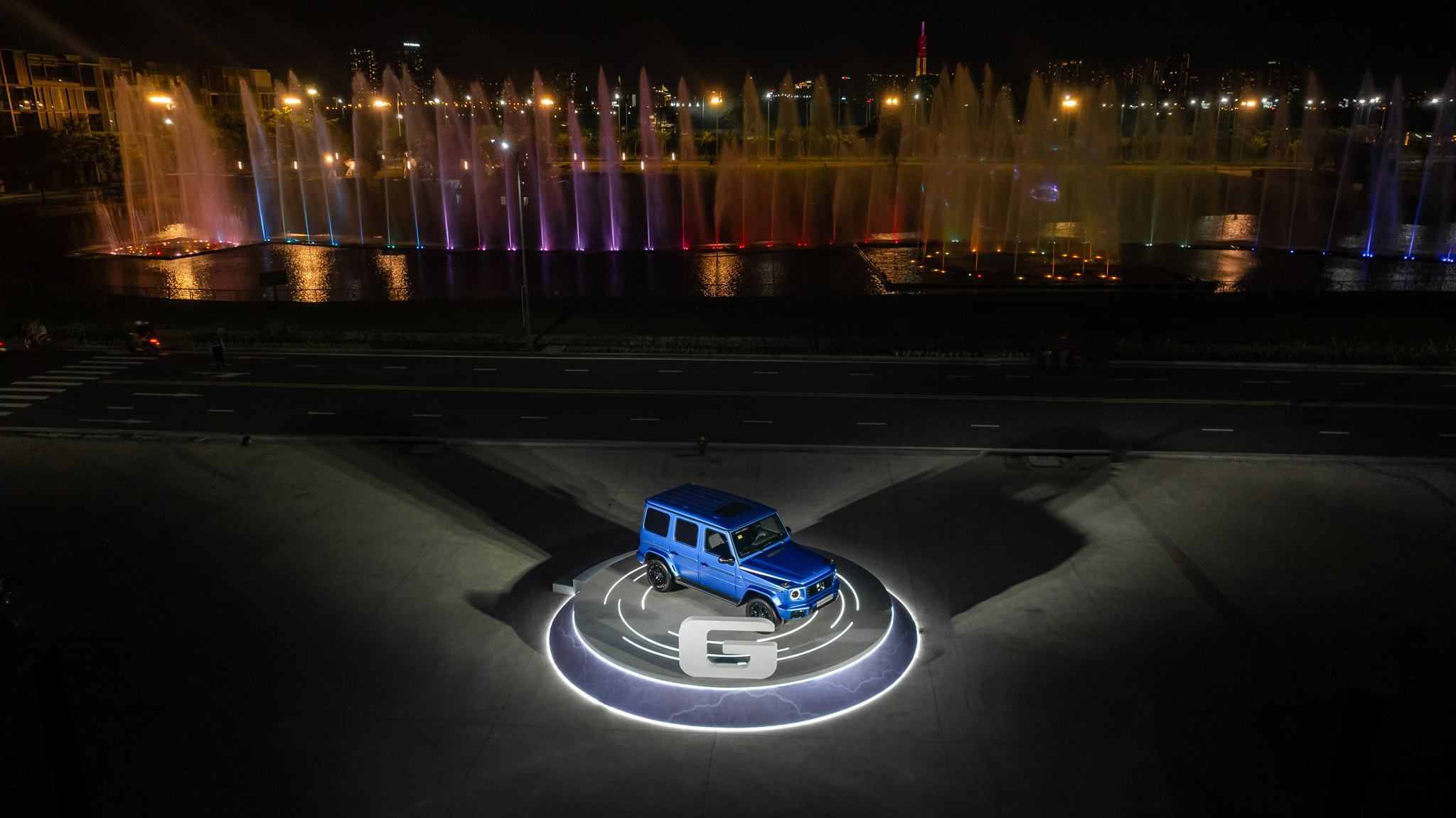 mercedes benz g 580 eq 1