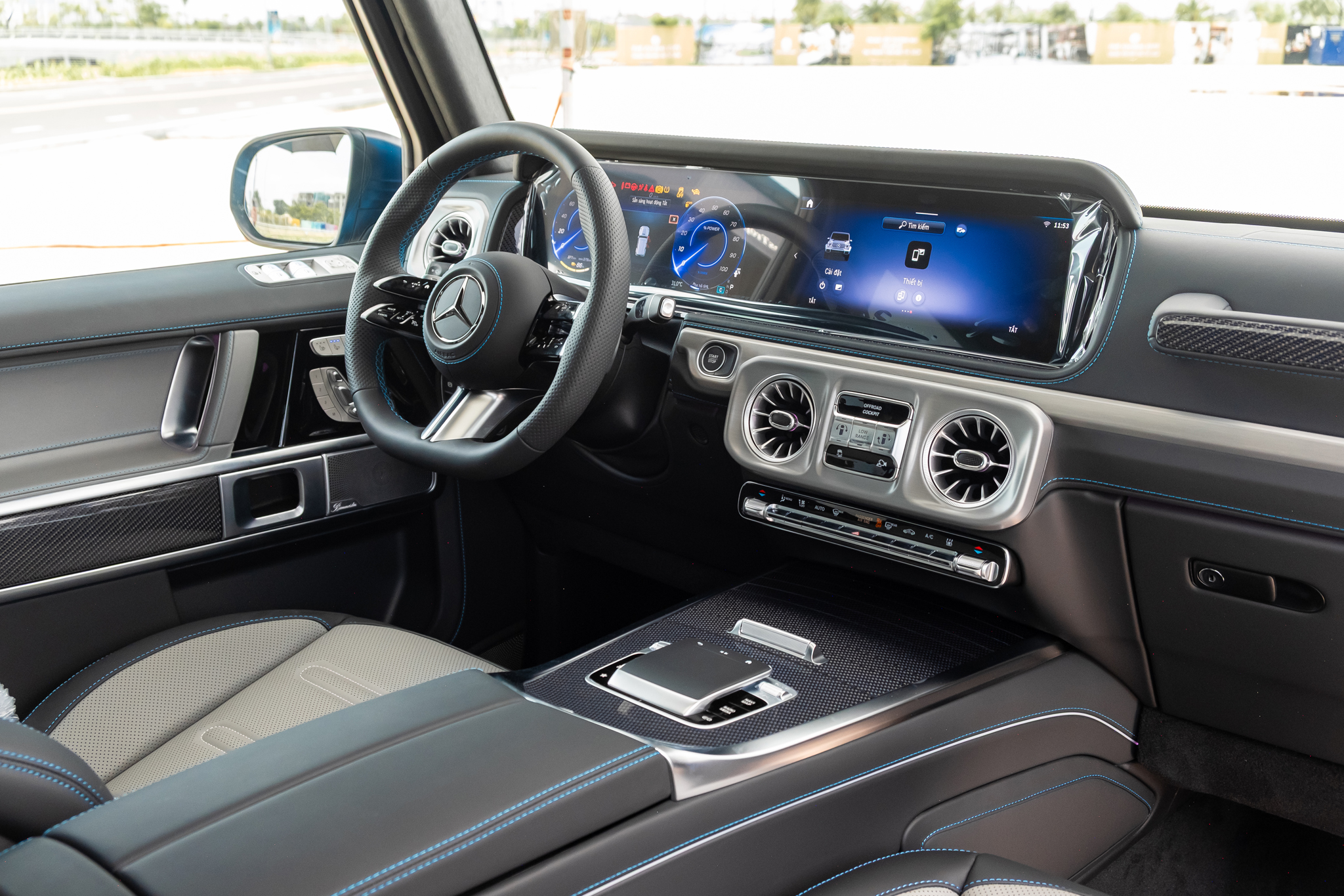 mercedes benz g 580 eq 17