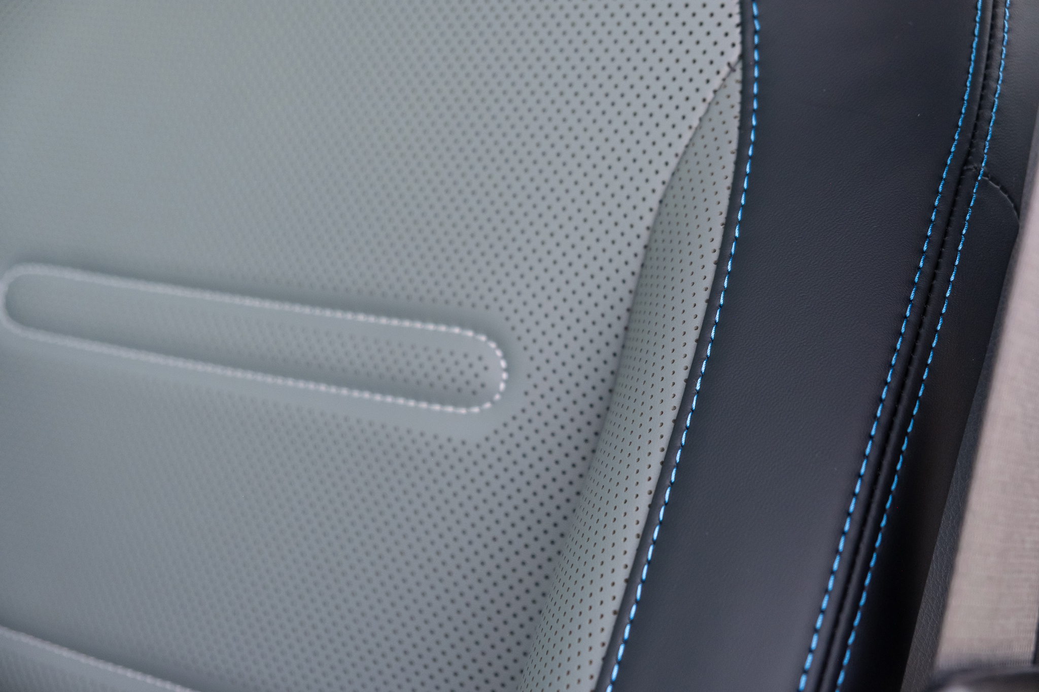 mercedes benz g 580 eq 25