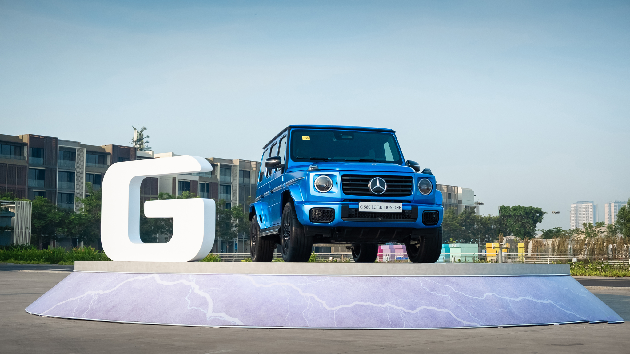 mercedes benz g 580 eq 3