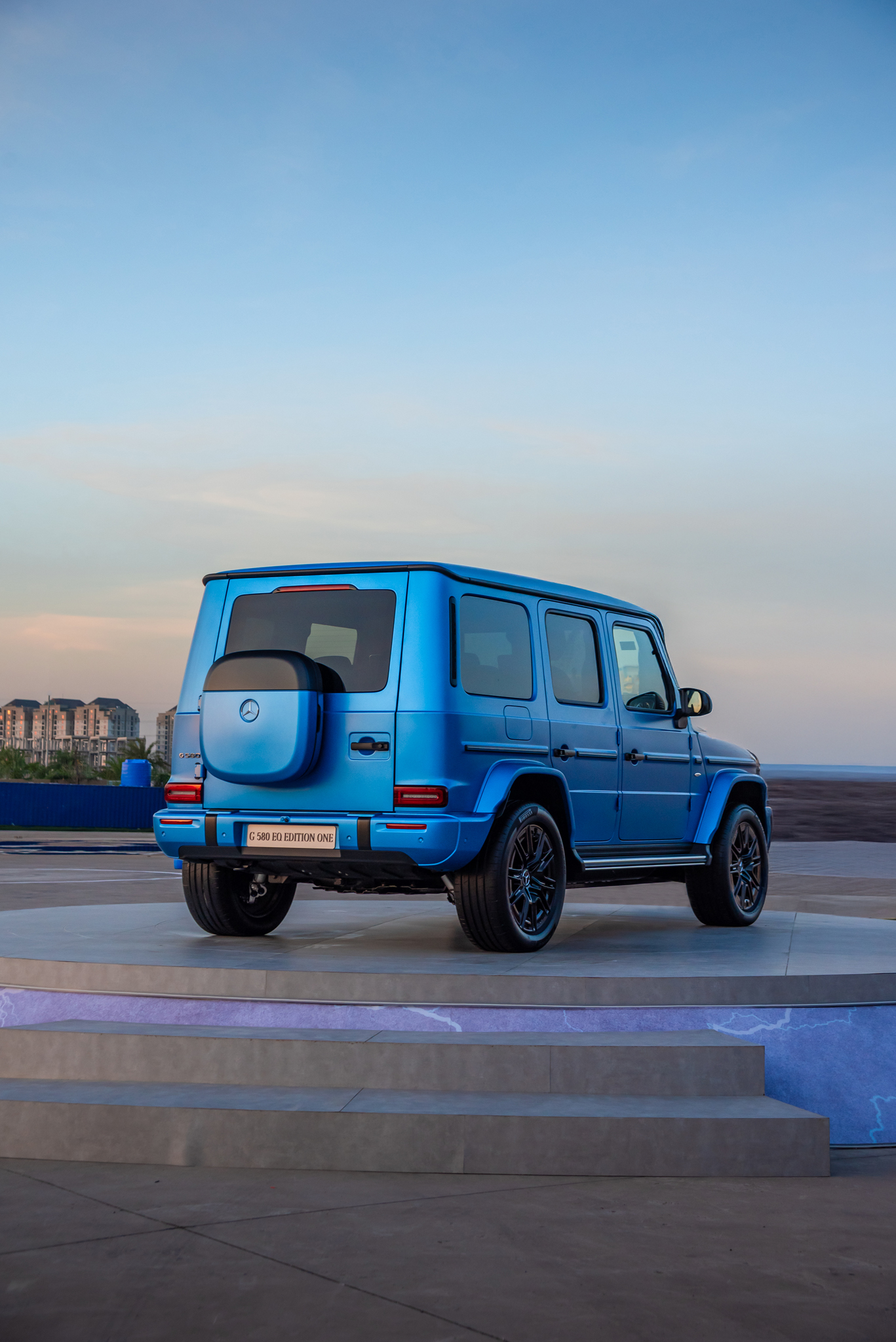 mercedes benz g 580 eq 39