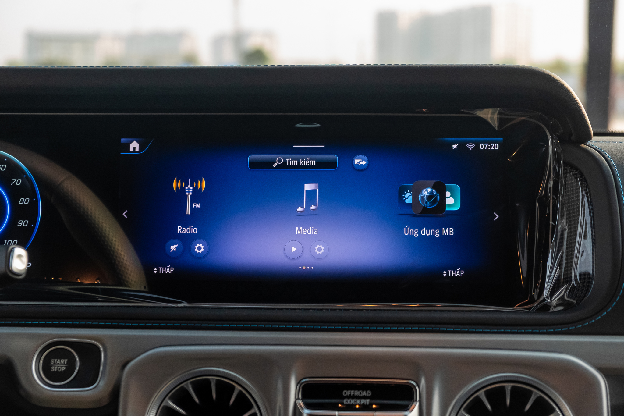 mercedes benz g 580 eq 4