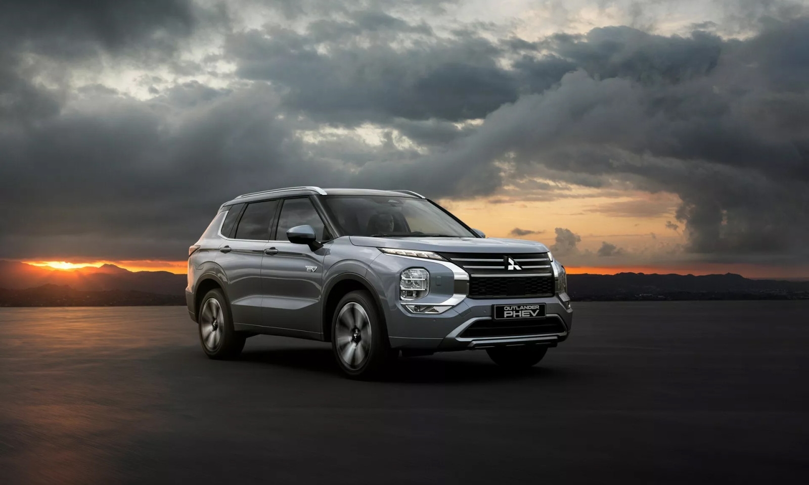 mitsubishi outlander phev