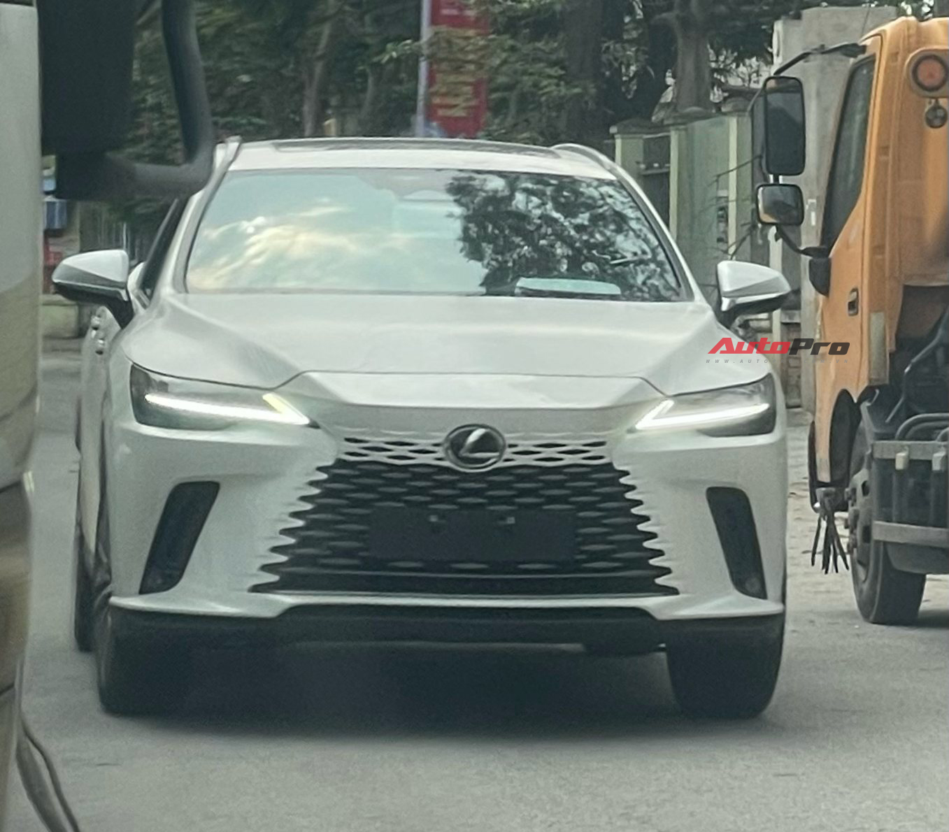 95881418 350f 4e1b a3c7 67e760c86842