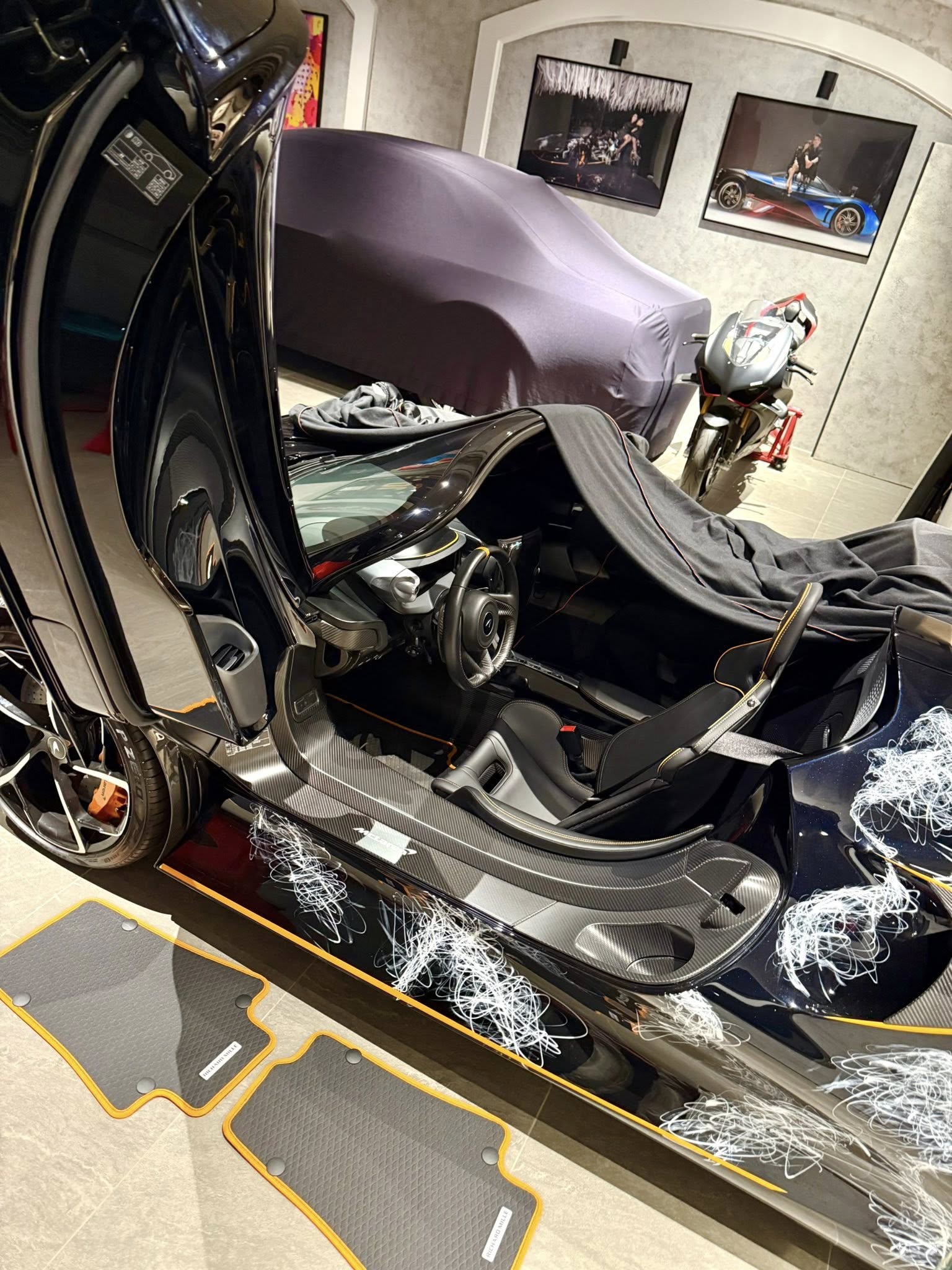 minh nhua mclaren 16