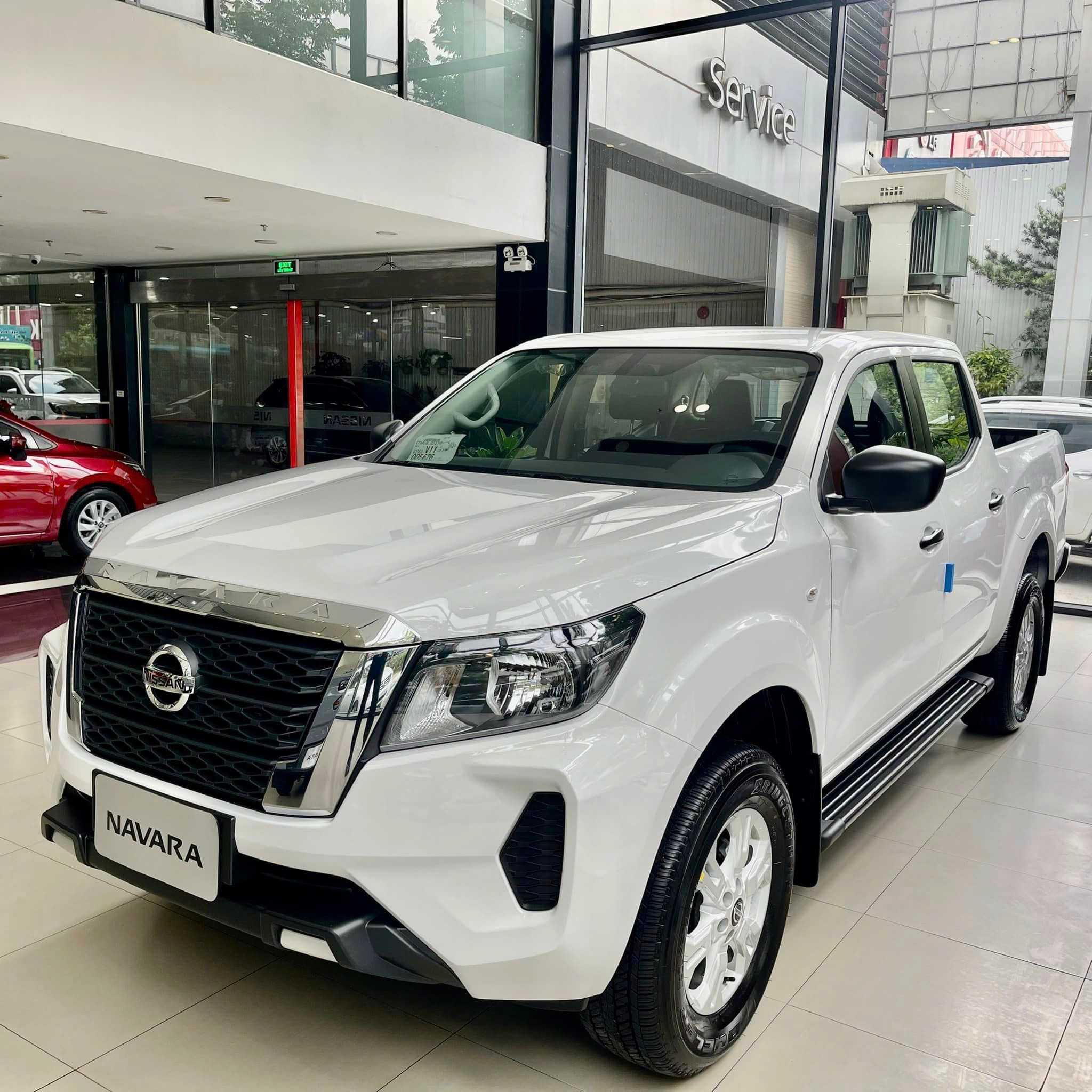 nissan navara 2