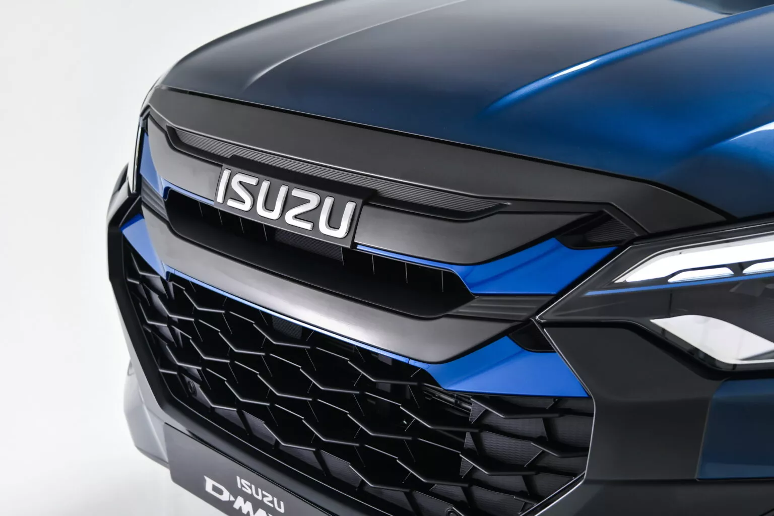 isuzu d max ev 4 1536x1024